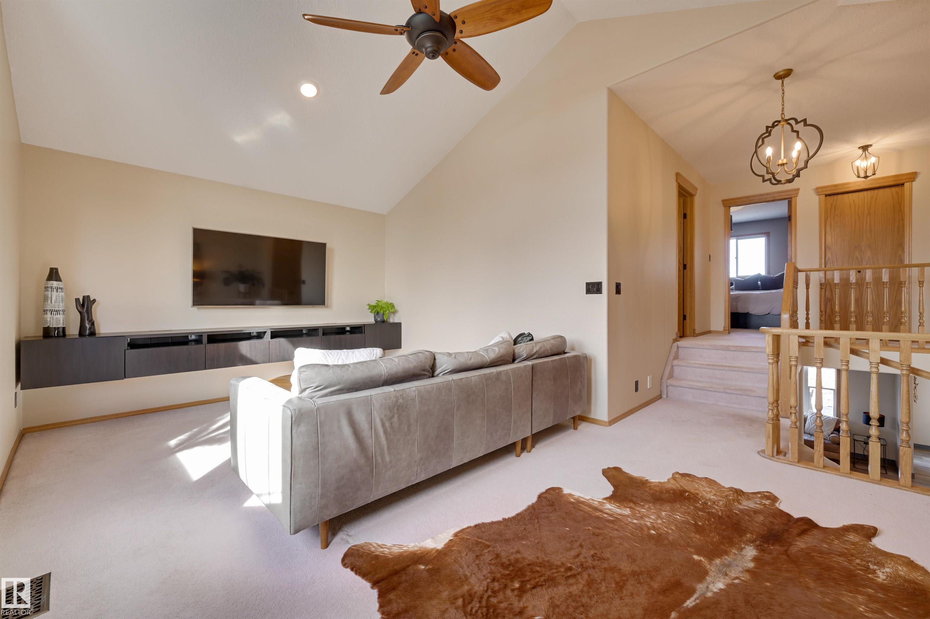 Photo 32 at 663 Meadowview Crescent, Clarkdale Meadows, Sherwood Park