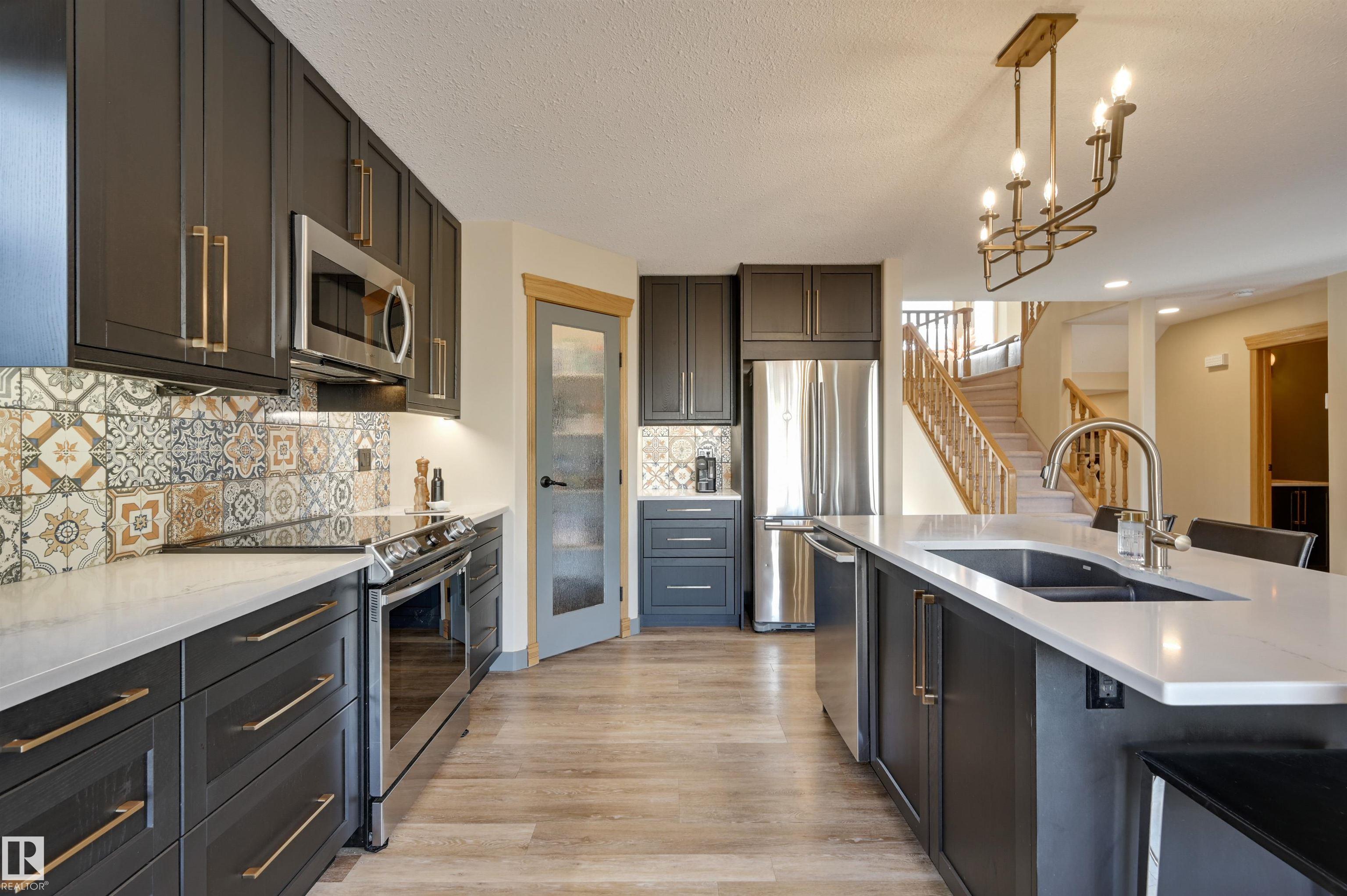 Photo 10 at 663 Meadowview Crescent, Clarkdale Meadows, Sherwood Park