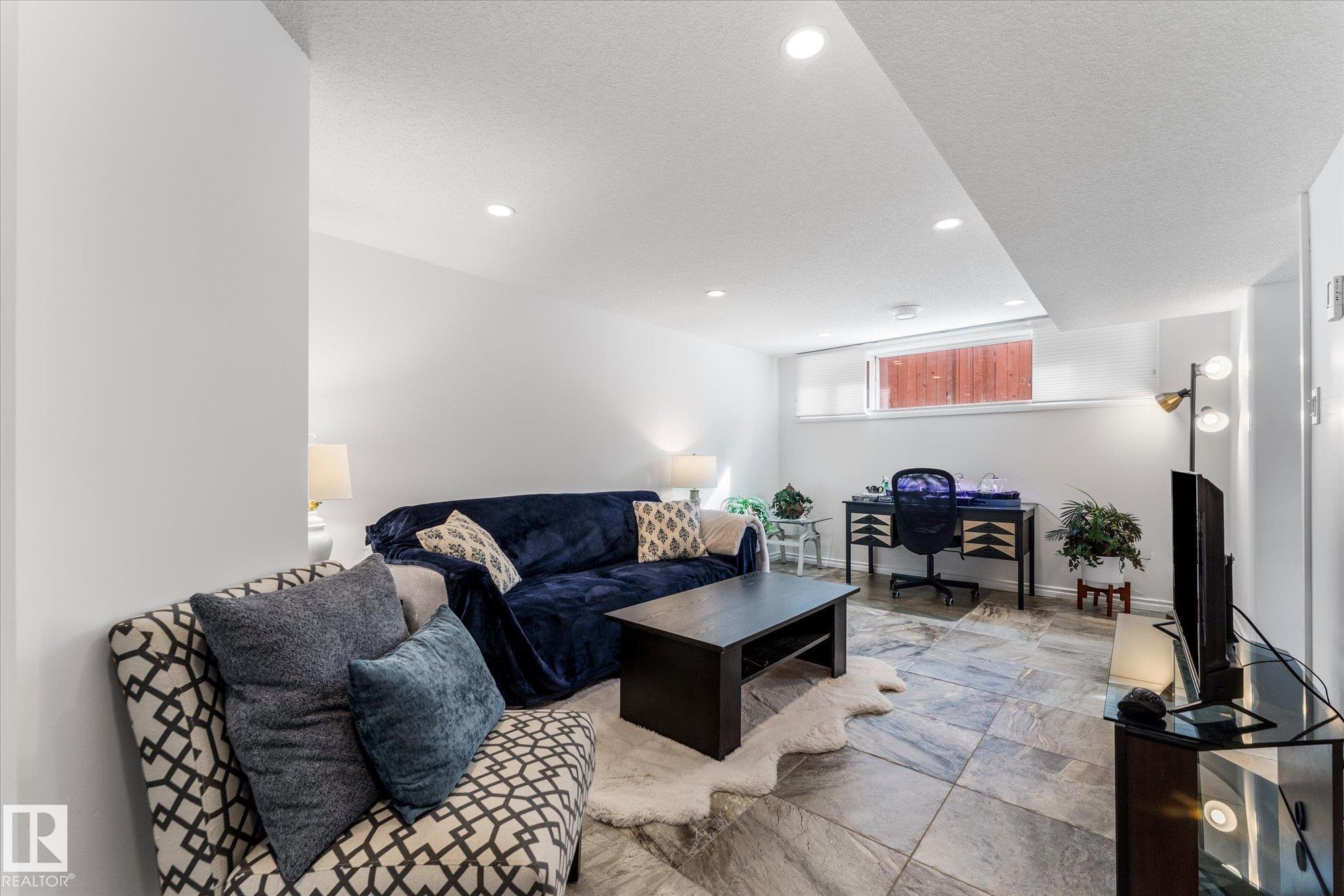 Photo 24 at 10920 132 Street NW, Westmount, Edmonton