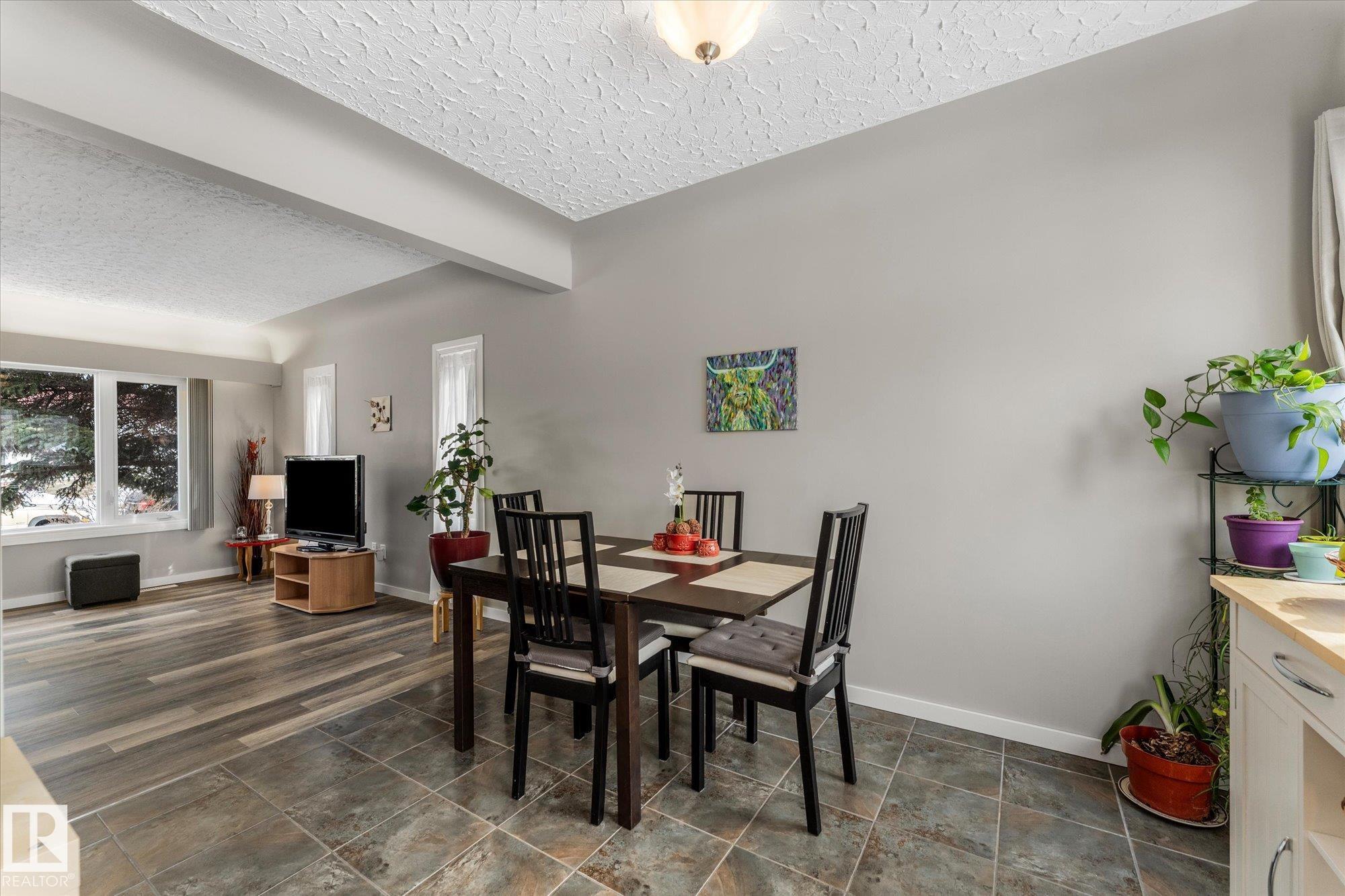 Photo 8 at 10920 132 Street NW, Westmount, Edmonton