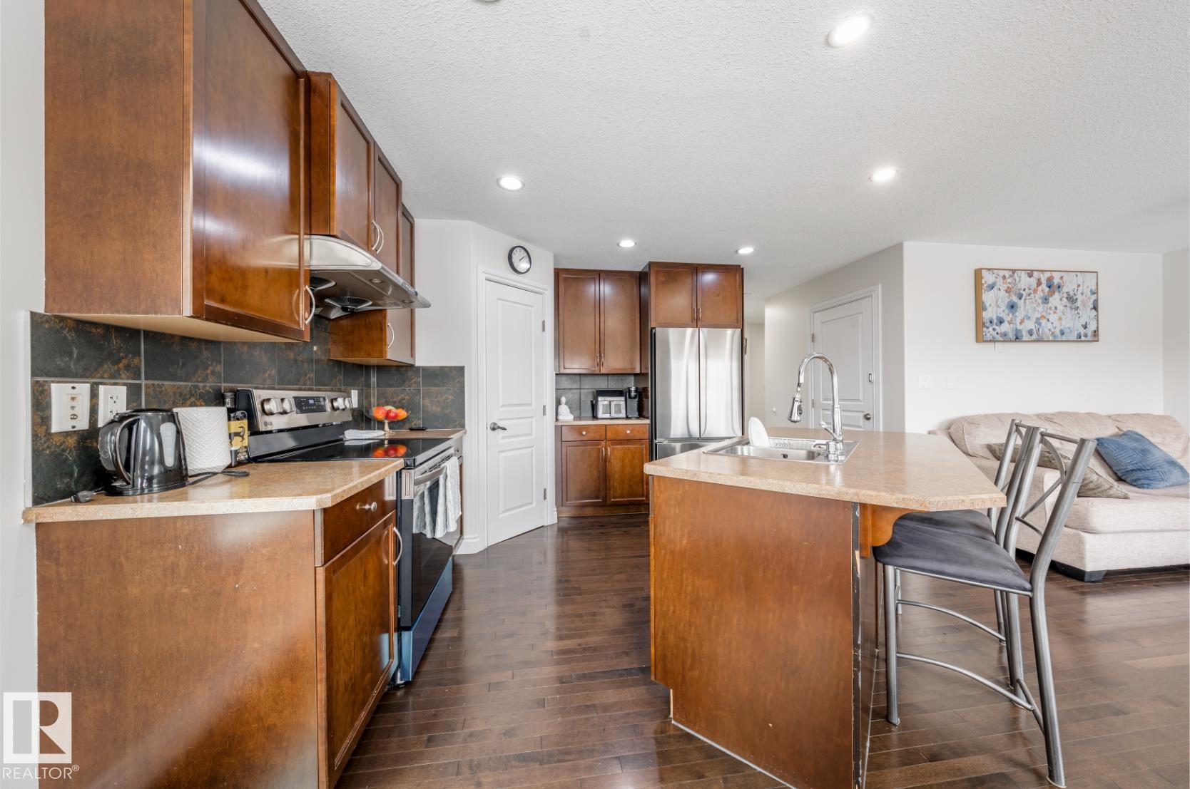 Photo 11 at 3230 22a Avenue NW, Laurel, Edmonton