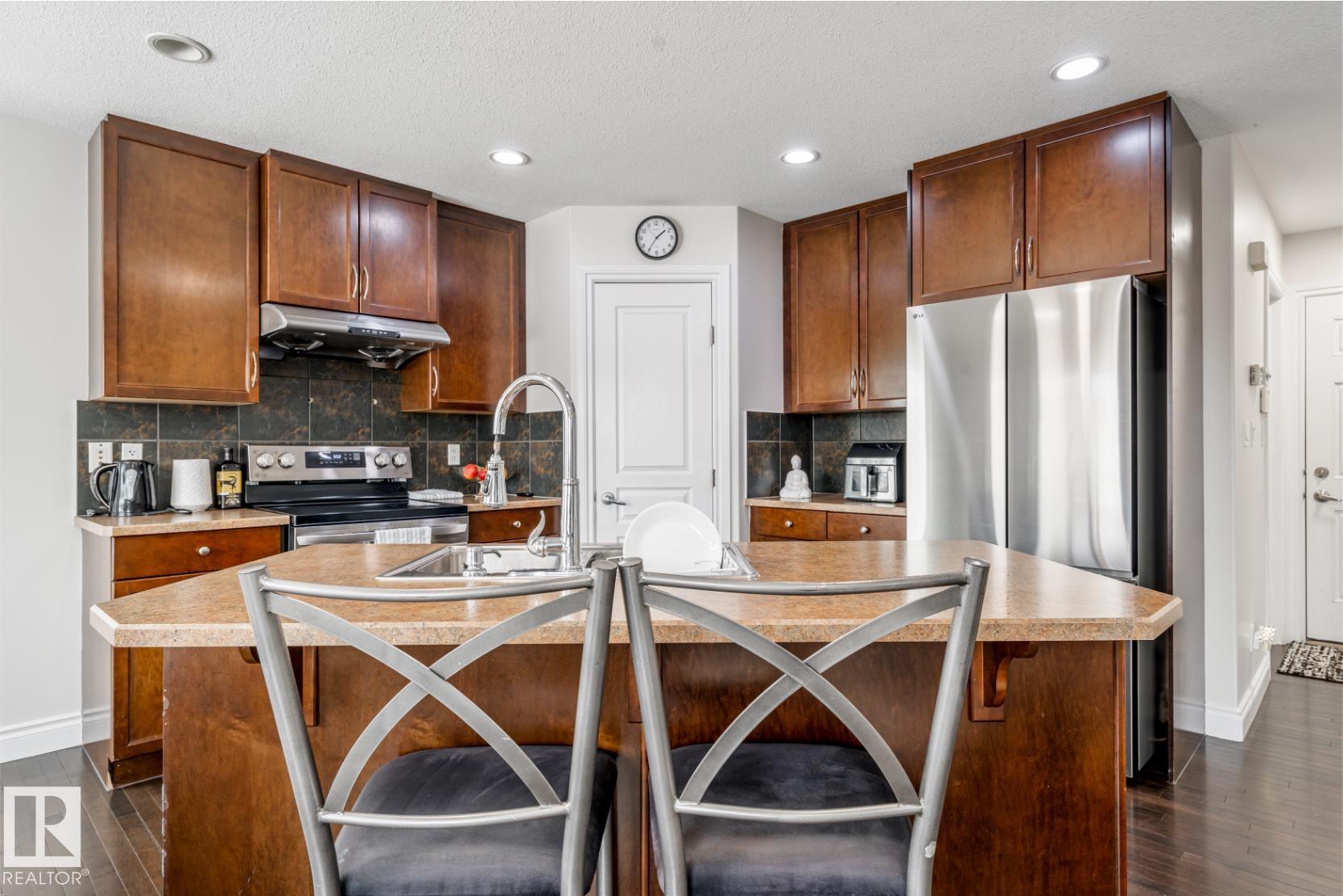 Photo 12 at 3230 22a Avenue NW, Laurel, Edmonton