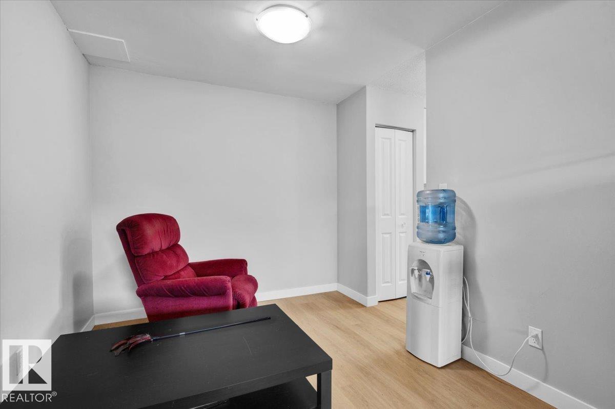 Photo 11 at 13225 47 Street NW, Sifton Park, Edmonton