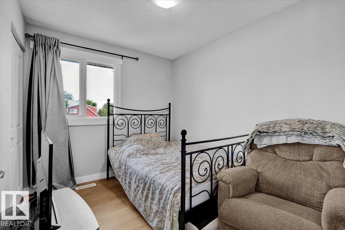 Photo 21 at 13225 47 Street NW, Sifton Park, Edmonton