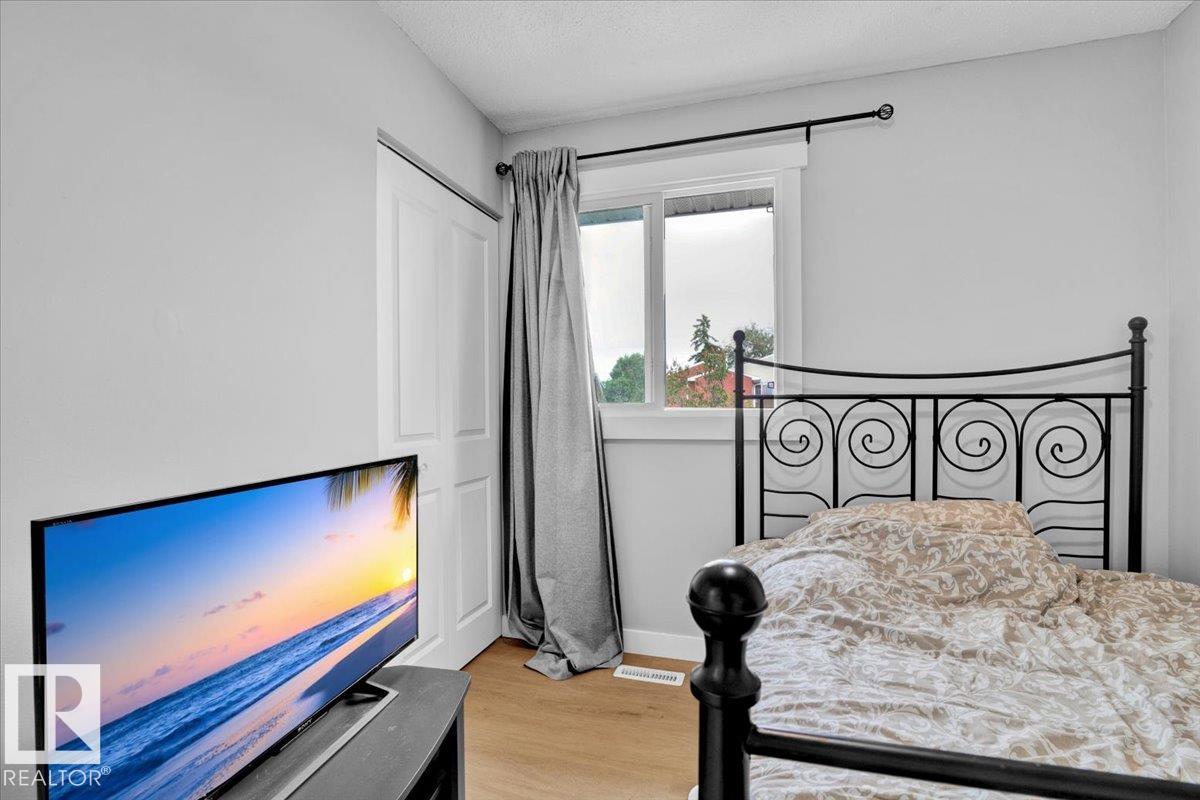 Photo 22 at 13225 47 Street NW, Sifton Park, Edmonton