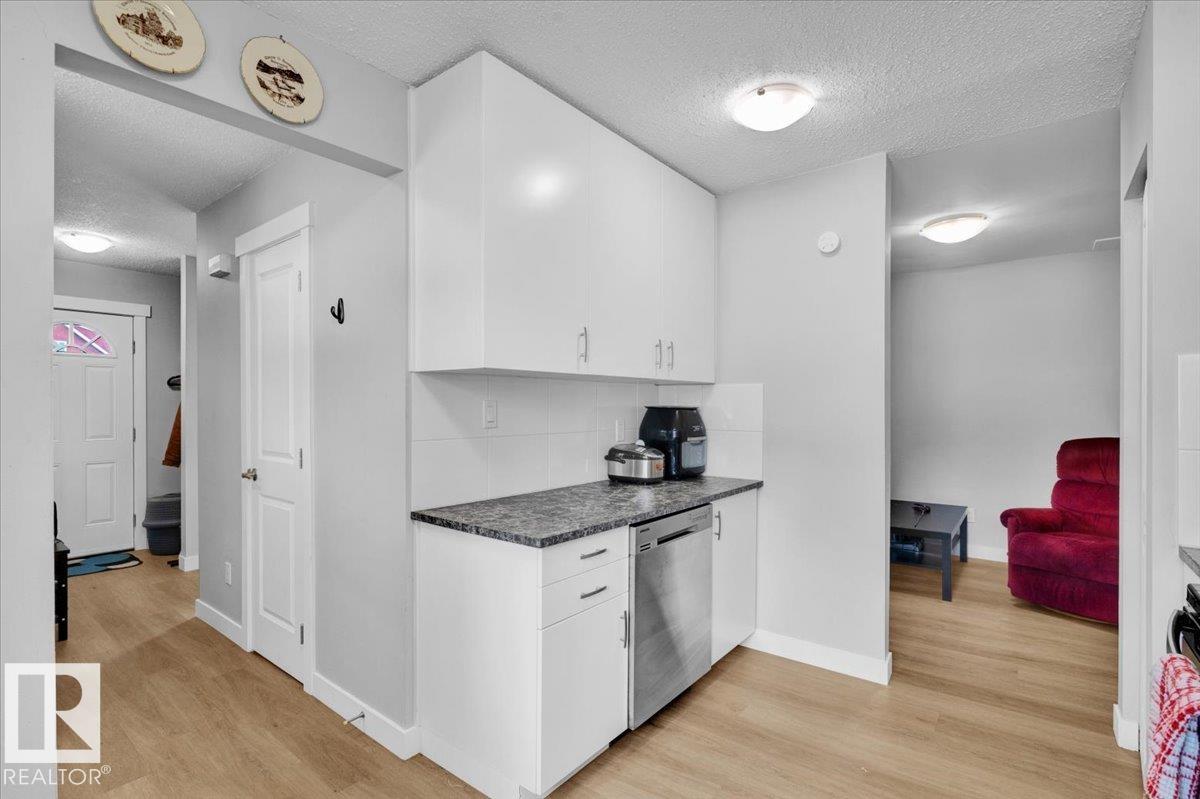 Photo 8 at 13225 47 Street NW, Sifton Park, Edmonton