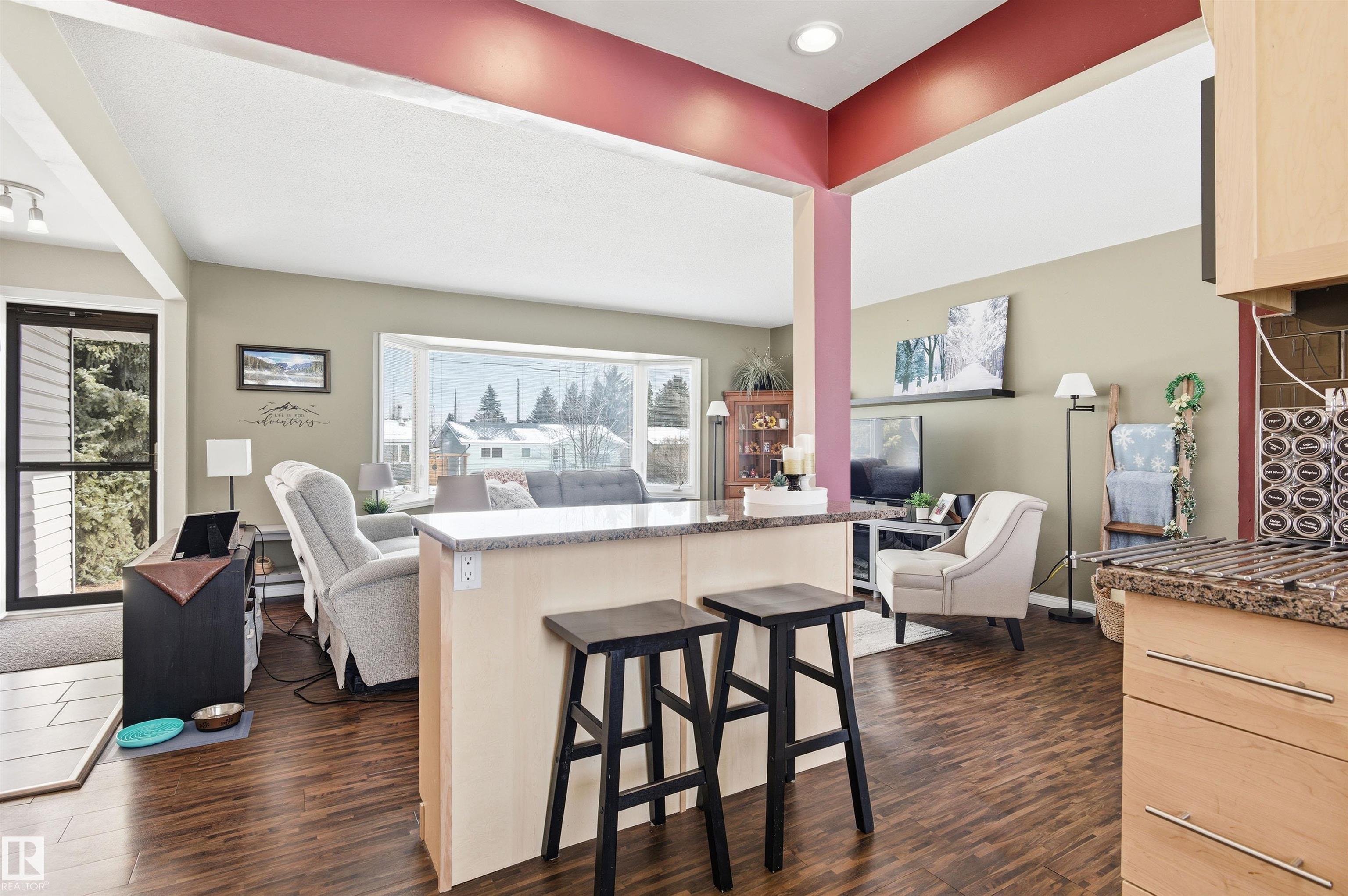 Photo 13 at 5328 105b Street NW, Pleasantview, Edmonton