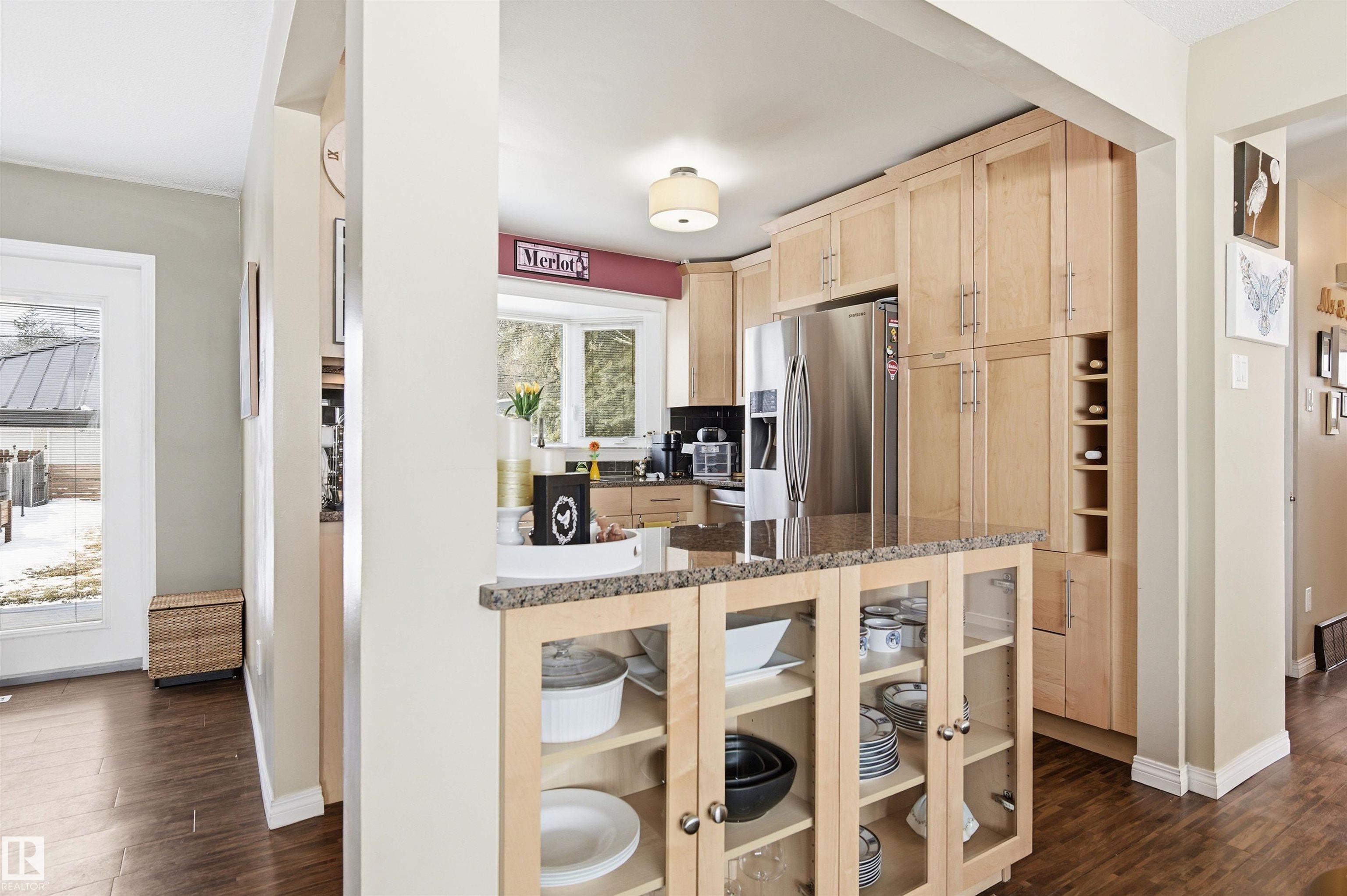 Photo 14 at 5328 105b Street NW, Pleasantview, Edmonton