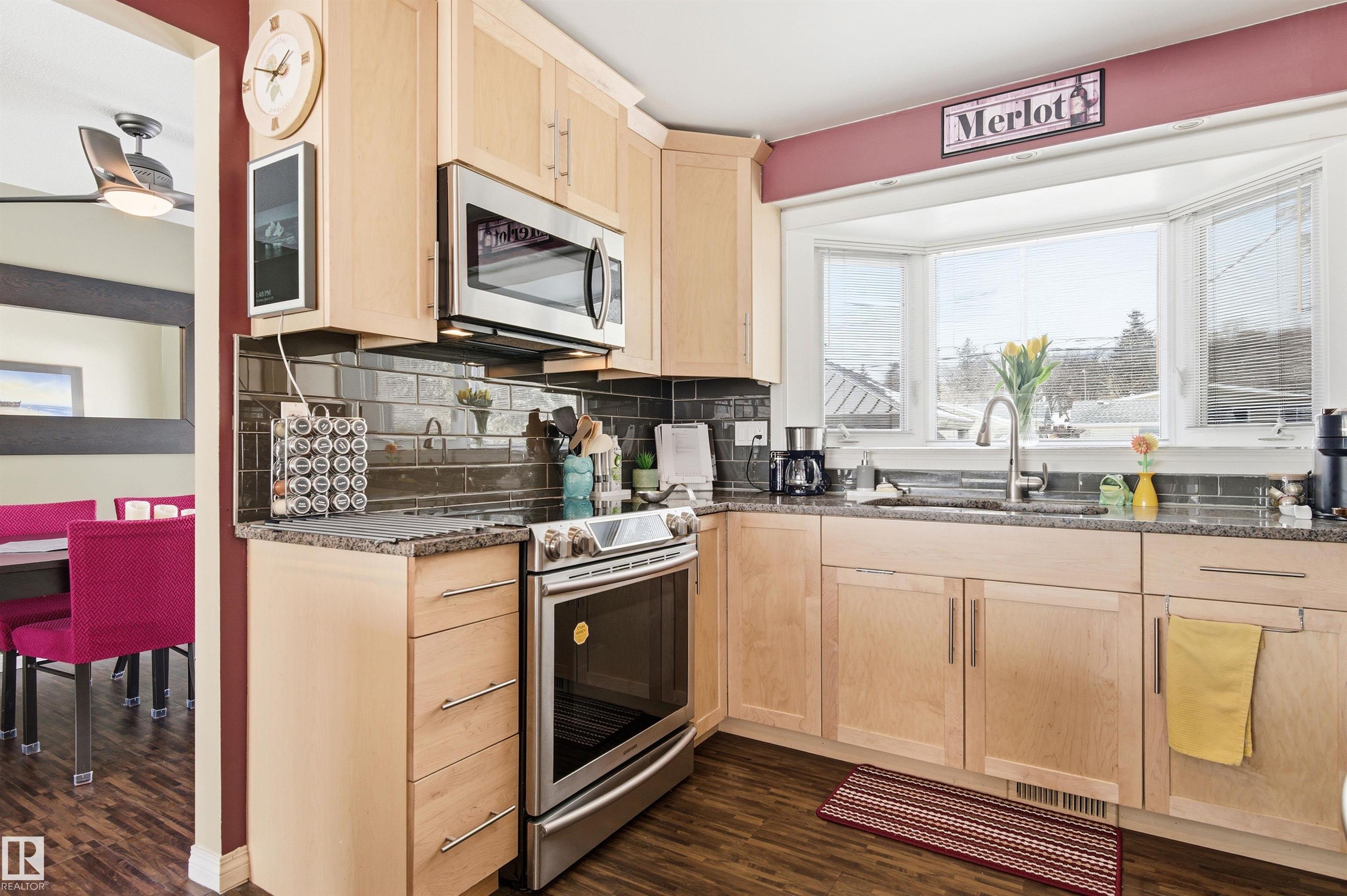 Photo 15 at 5328 105b Street NW, Pleasantview, Edmonton