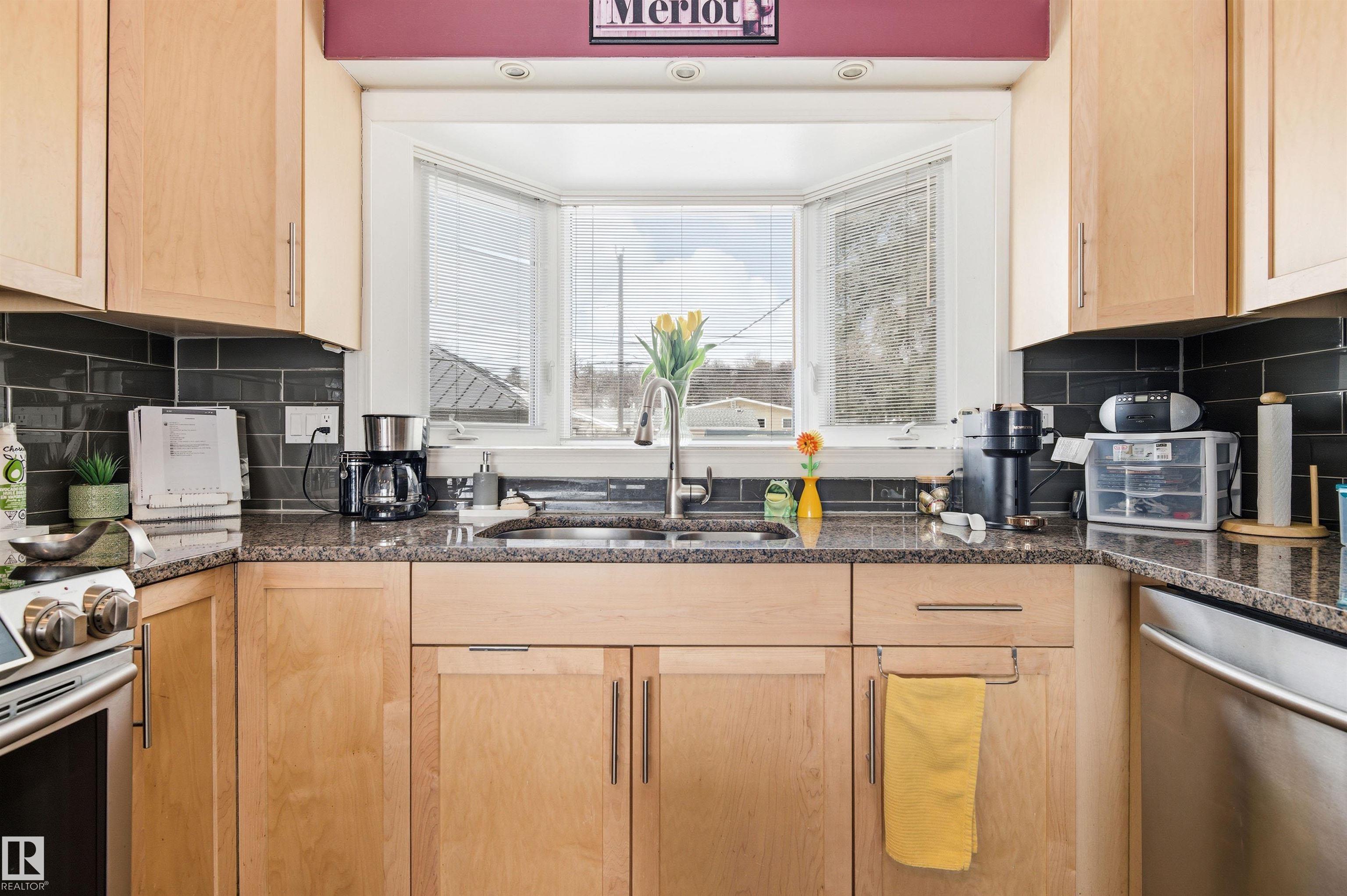 Photo 19 at 5328 105b Street NW, Pleasantview, Edmonton