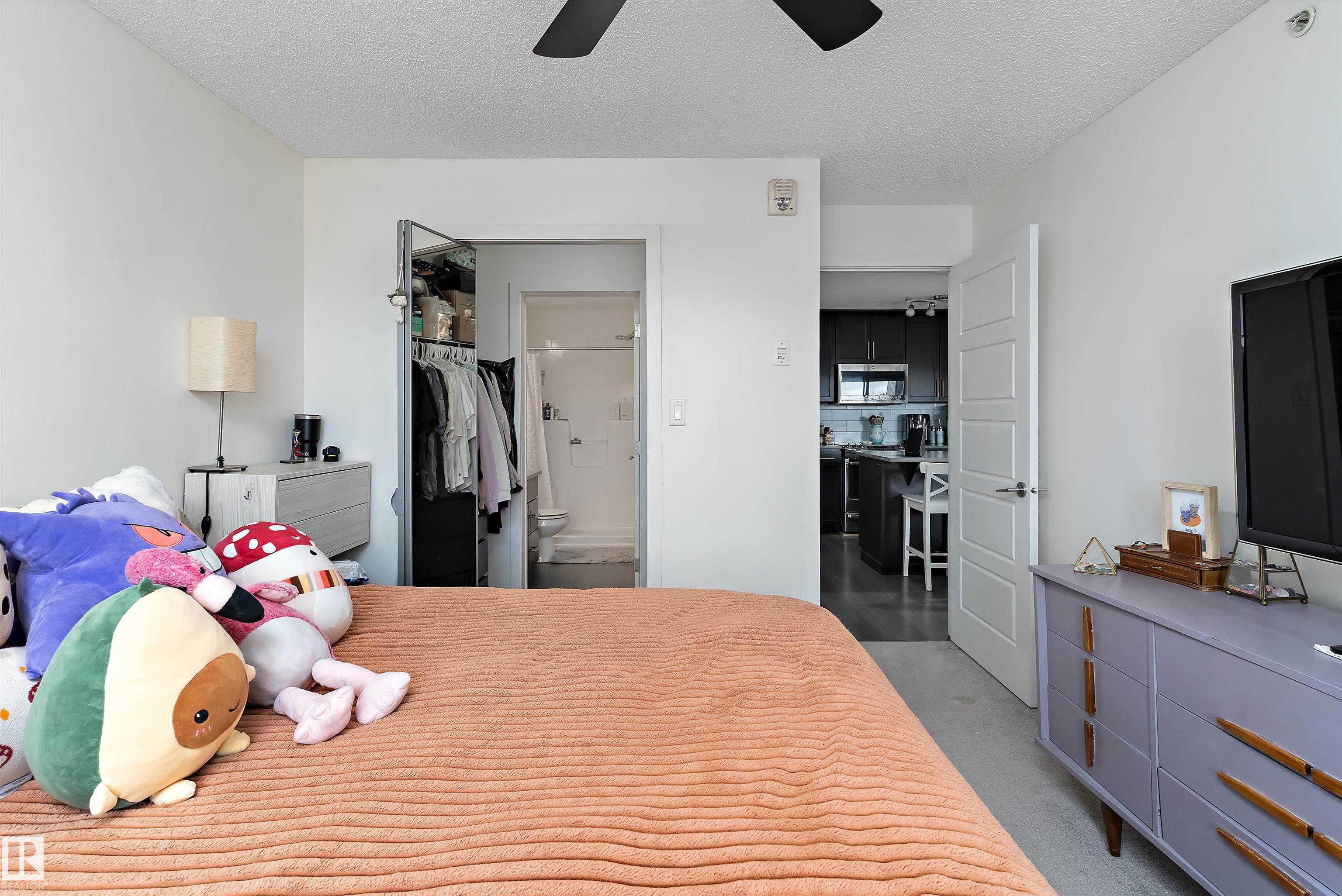 Photo 16 at 402 - 6084 Stanton Drive SW, Summerside, Edmonton