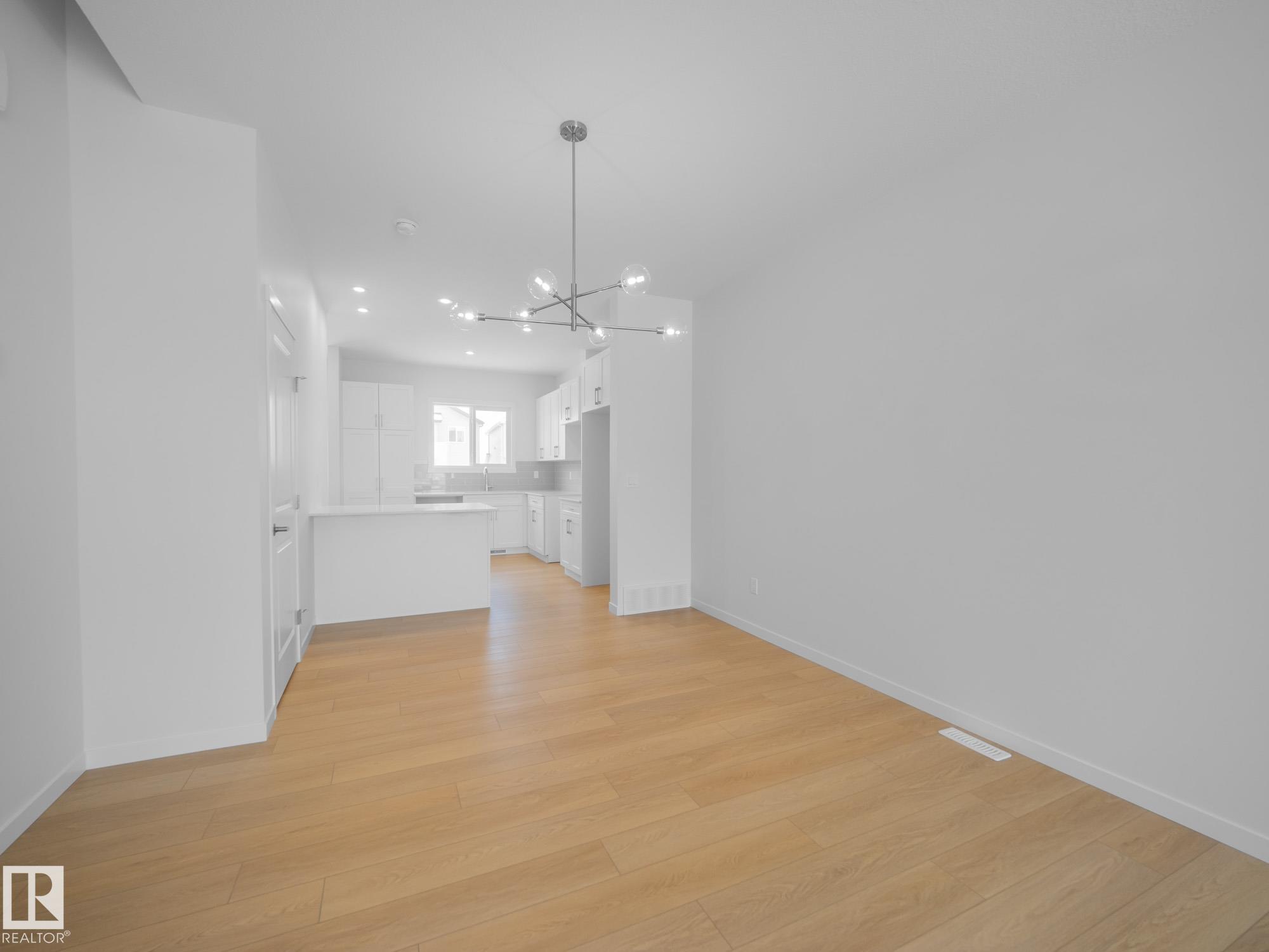 Photo 13 at 1032 14 Avenue NW, Aster, Edmonton