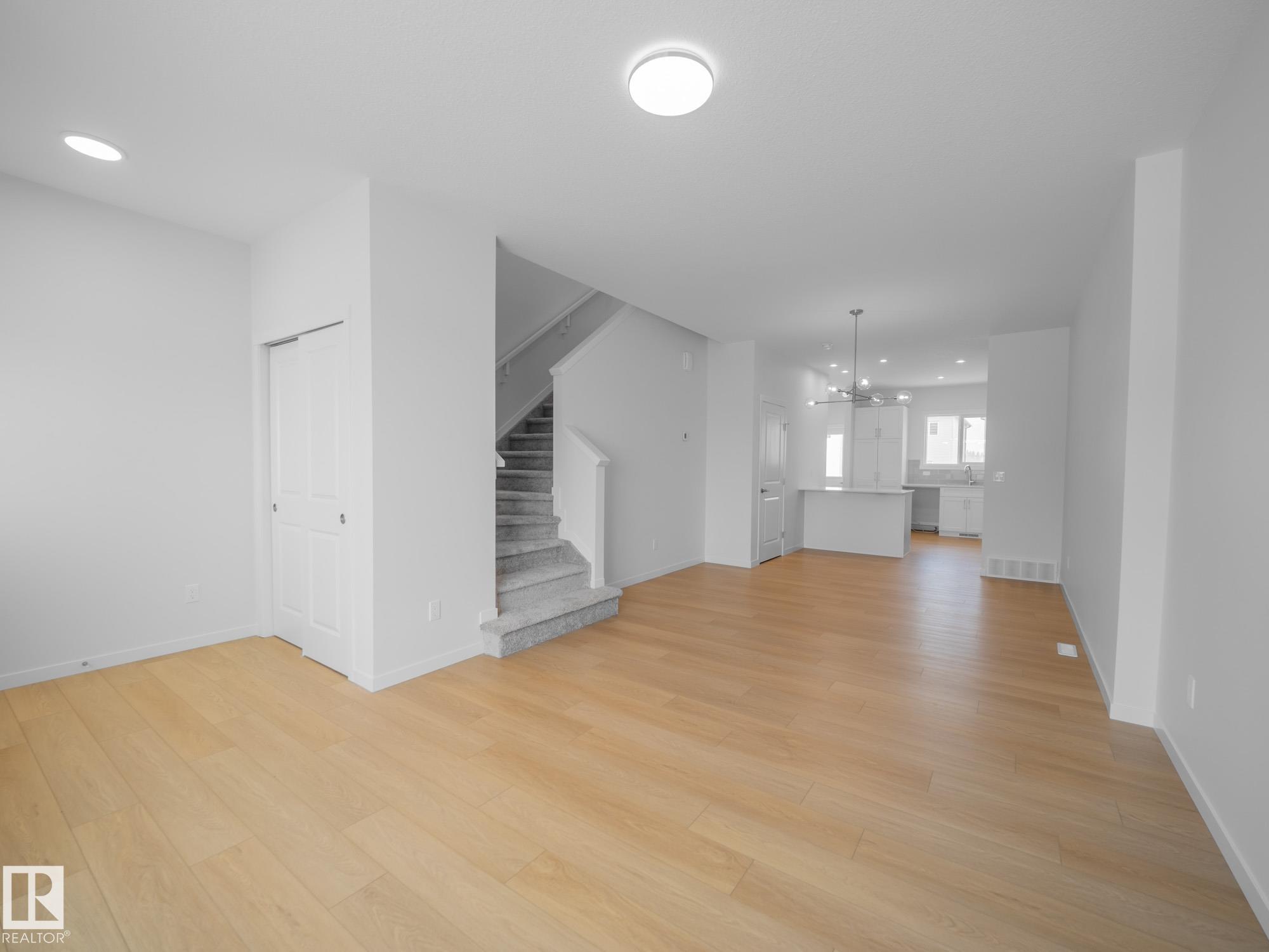 Photo 10 at 1032 14 Avenue NW, Aster, Edmonton