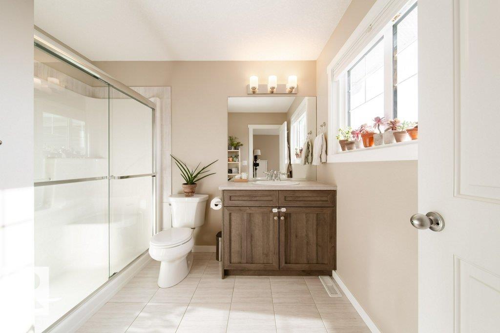 Photo 21 at 12816 205 Street NW, Trumpeter Area, Edmonton