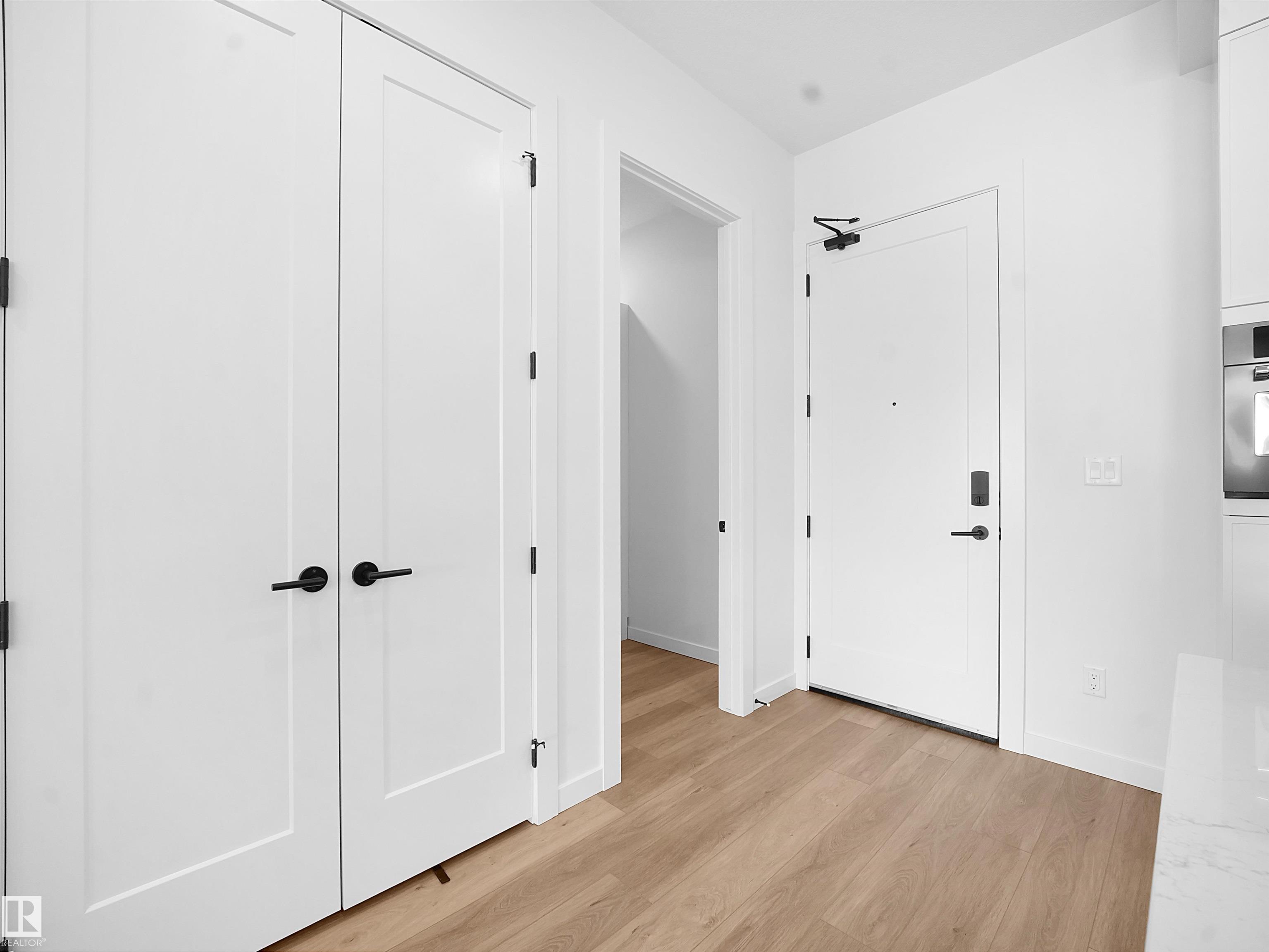 Photo 6 at 402 - 7459 May Common NW, Magrath Heights, Edmonton