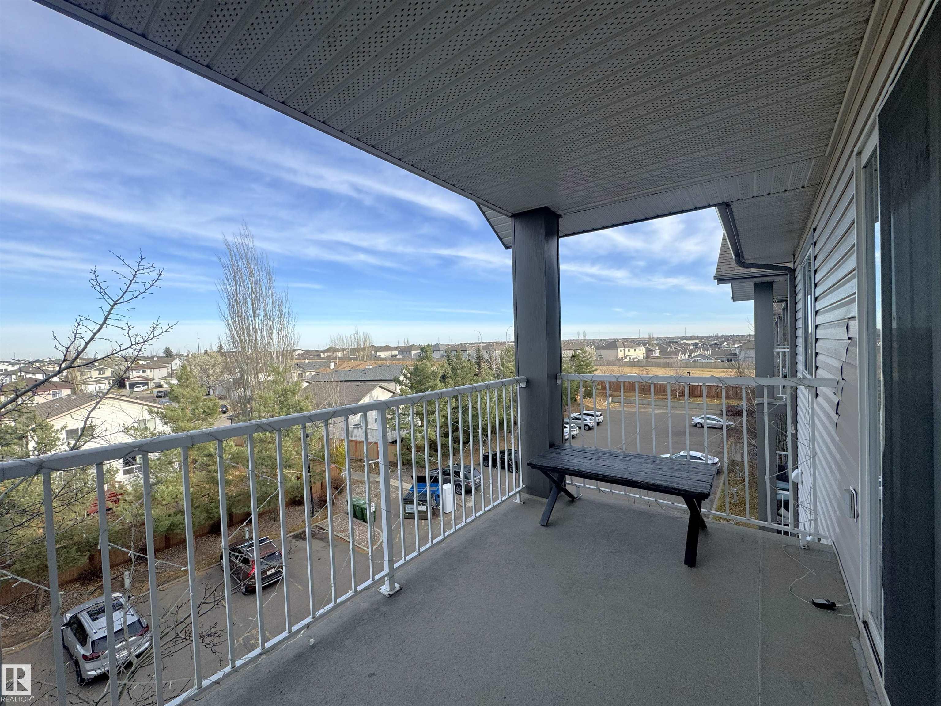 https://zimg.paragon.ice.com/ParagonImages/Property/PM/RAE/225393240/22/0/0/509e573fd48abf22fd33a7fc96012a1c/1/58b362cbaee3026c5c50fa9a96a04f8e/225393240-D5196608-69FF-4DAF-A9EC-225A05C77E27.JPG