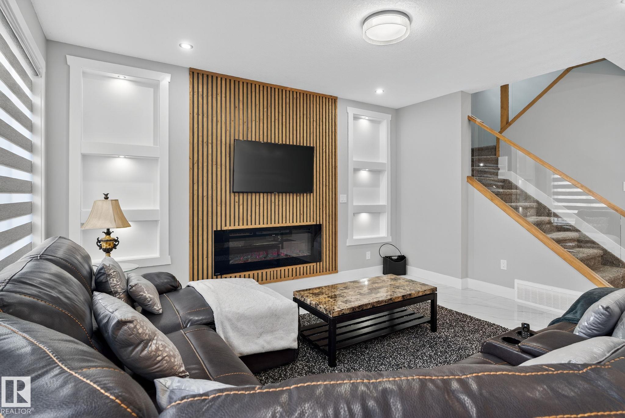 Photo 15 at 1815 17 Avenue NW, Laurel, Edmonton