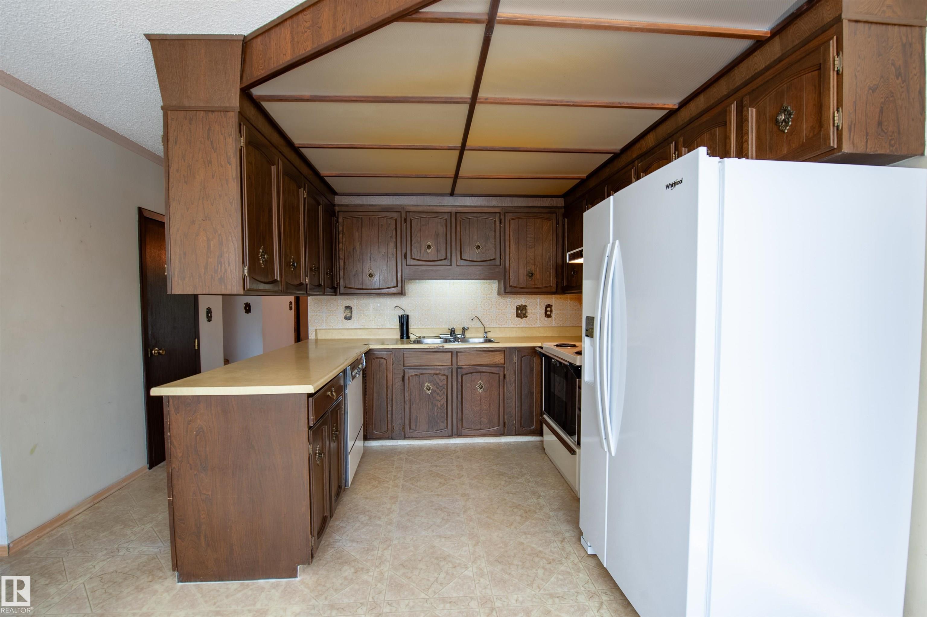 Photo 15 at 10619 35 Avenue NW, Duggan, Edmonton