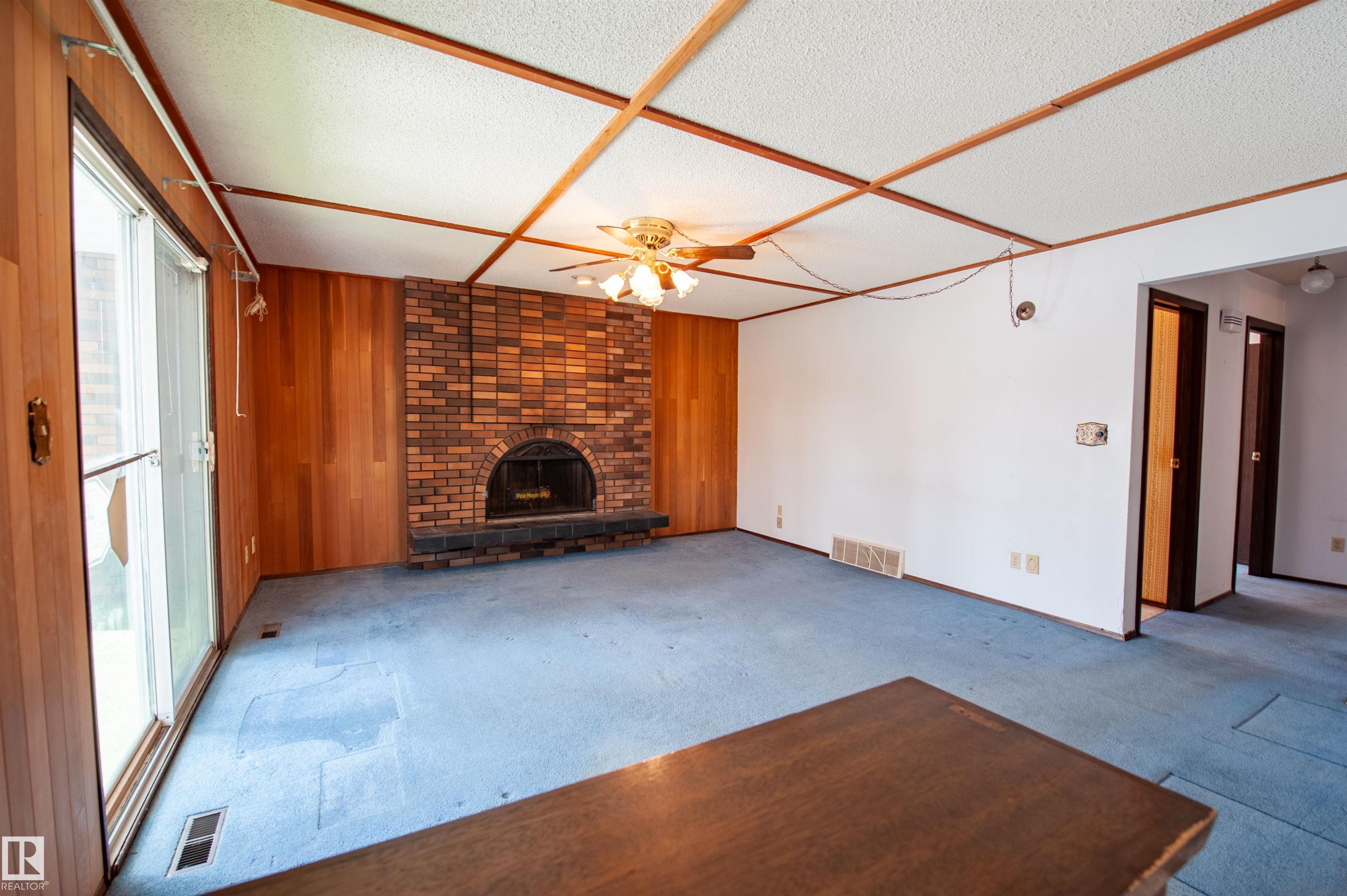 Photo 17 at 10619 35 Avenue NW, Duggan, Edmonton