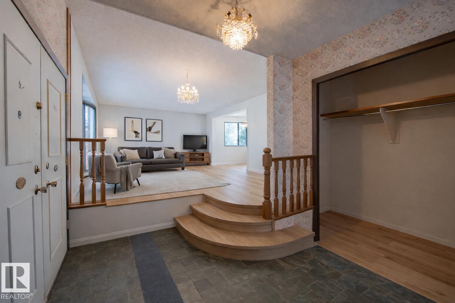 10619 35 Avenue NW, Duggan, Edmonton