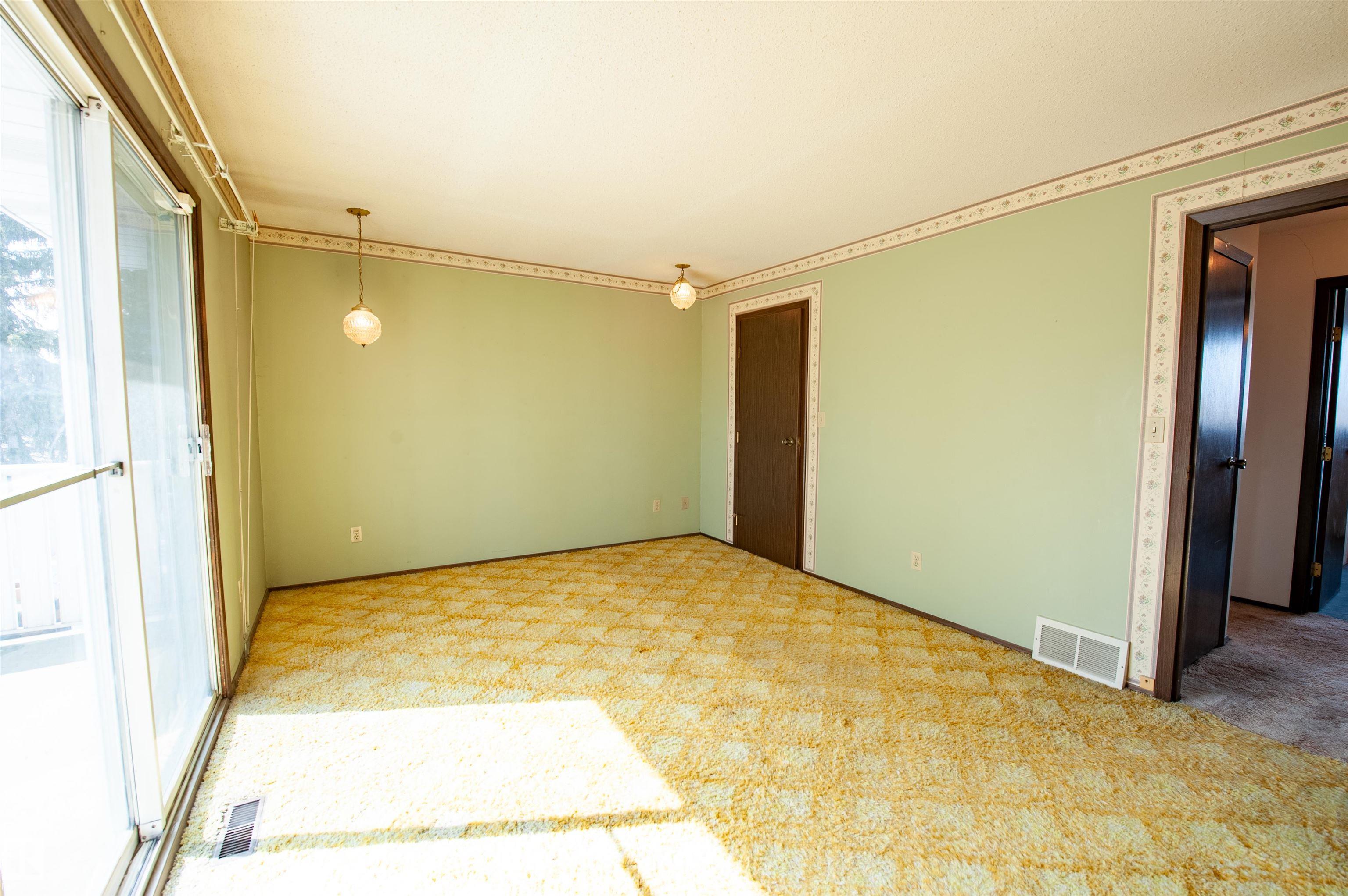 Photo 31 at 10619 35 Avenue NW, Duggan, Edmonton