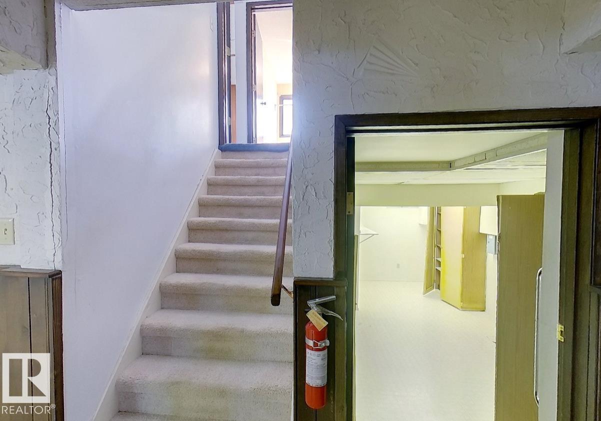 Photo 36 at 10619 35 Avenue NW, Duggan, Edmonton