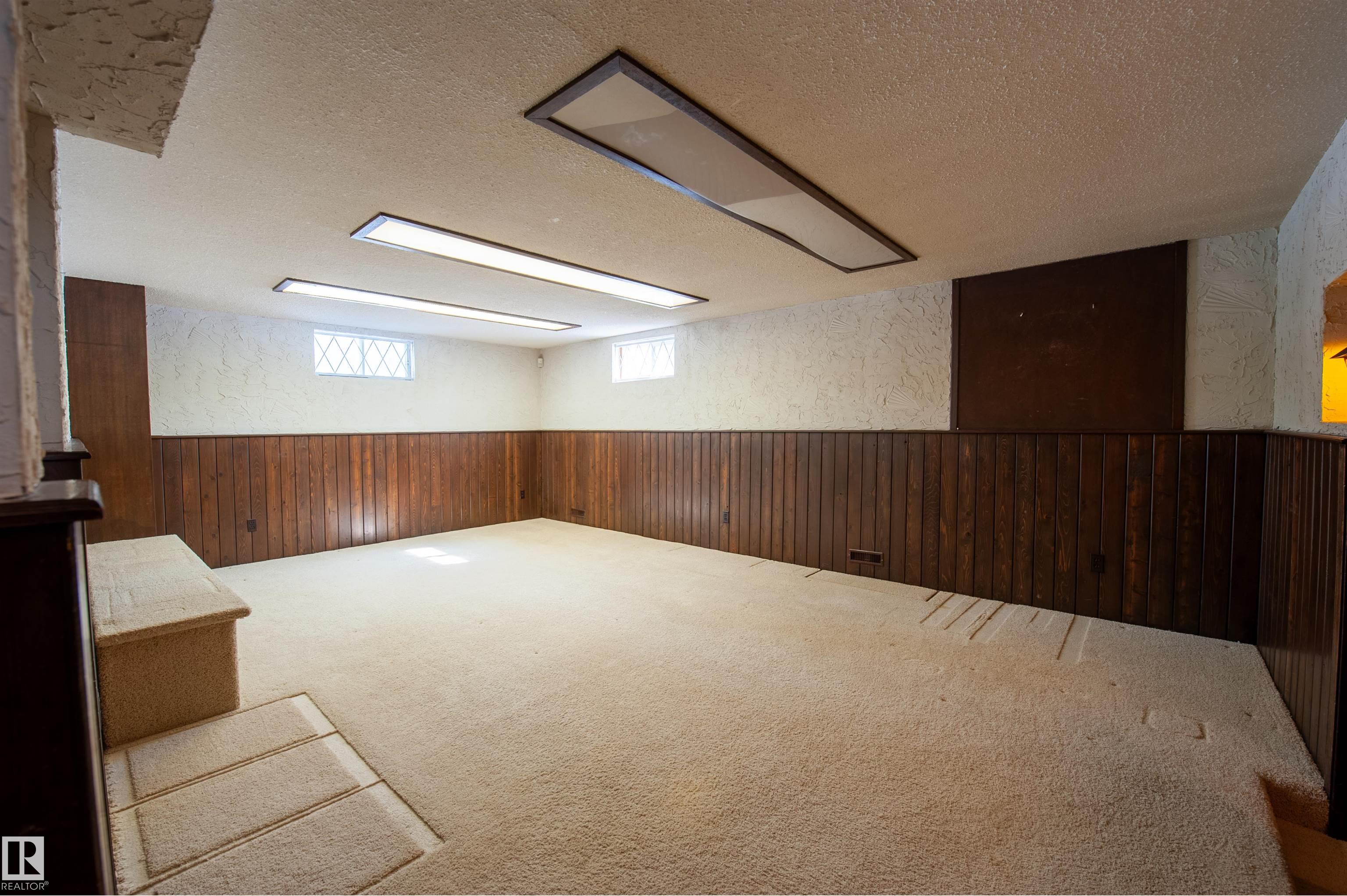 Photo 37 at 10619 35 Avenue NW, Duggan, Edmonton