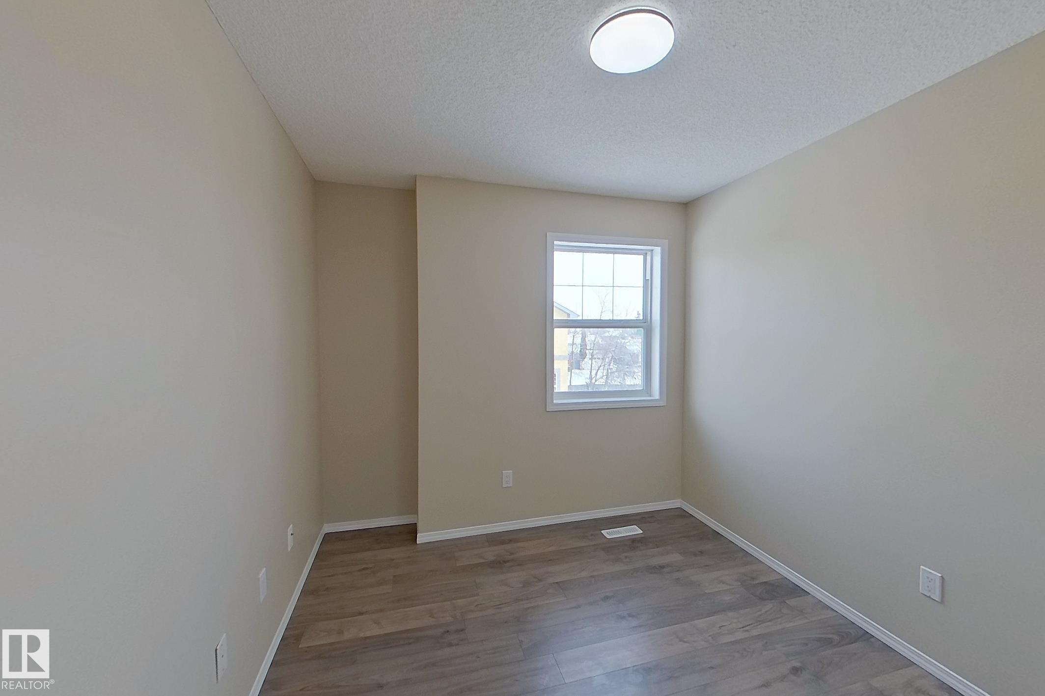 Photo 16 at 3 - 16777 91 Street NW, Klarvatten, Edmonton