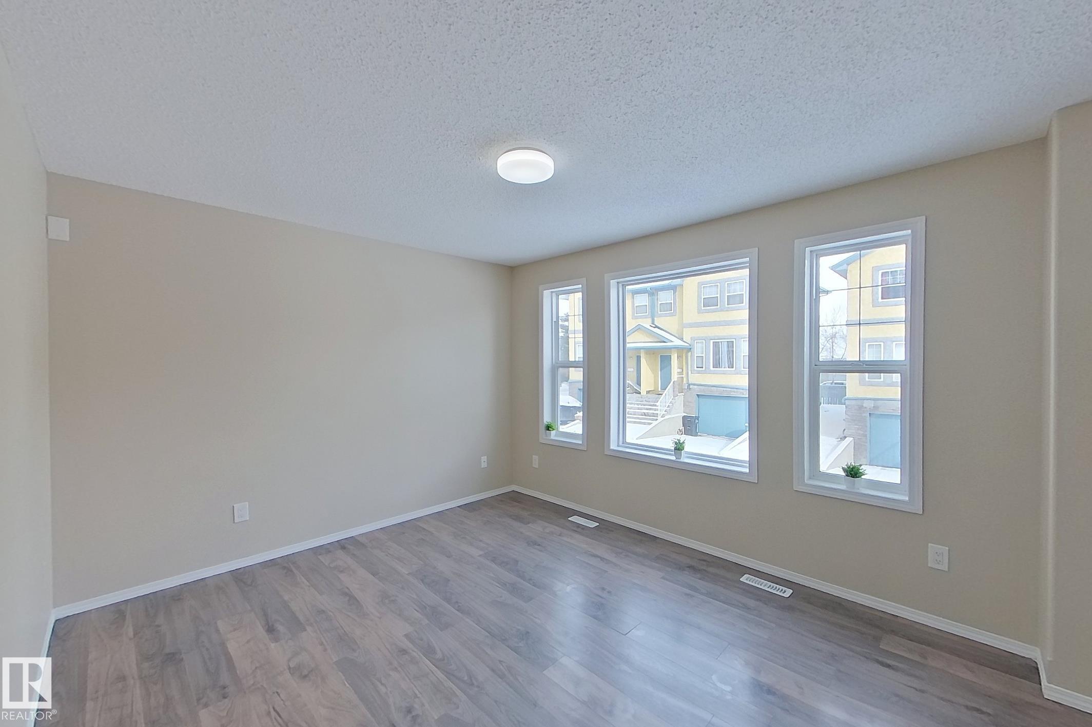 3 - 16777 91 Street NW, Klarvatten, Edmonton