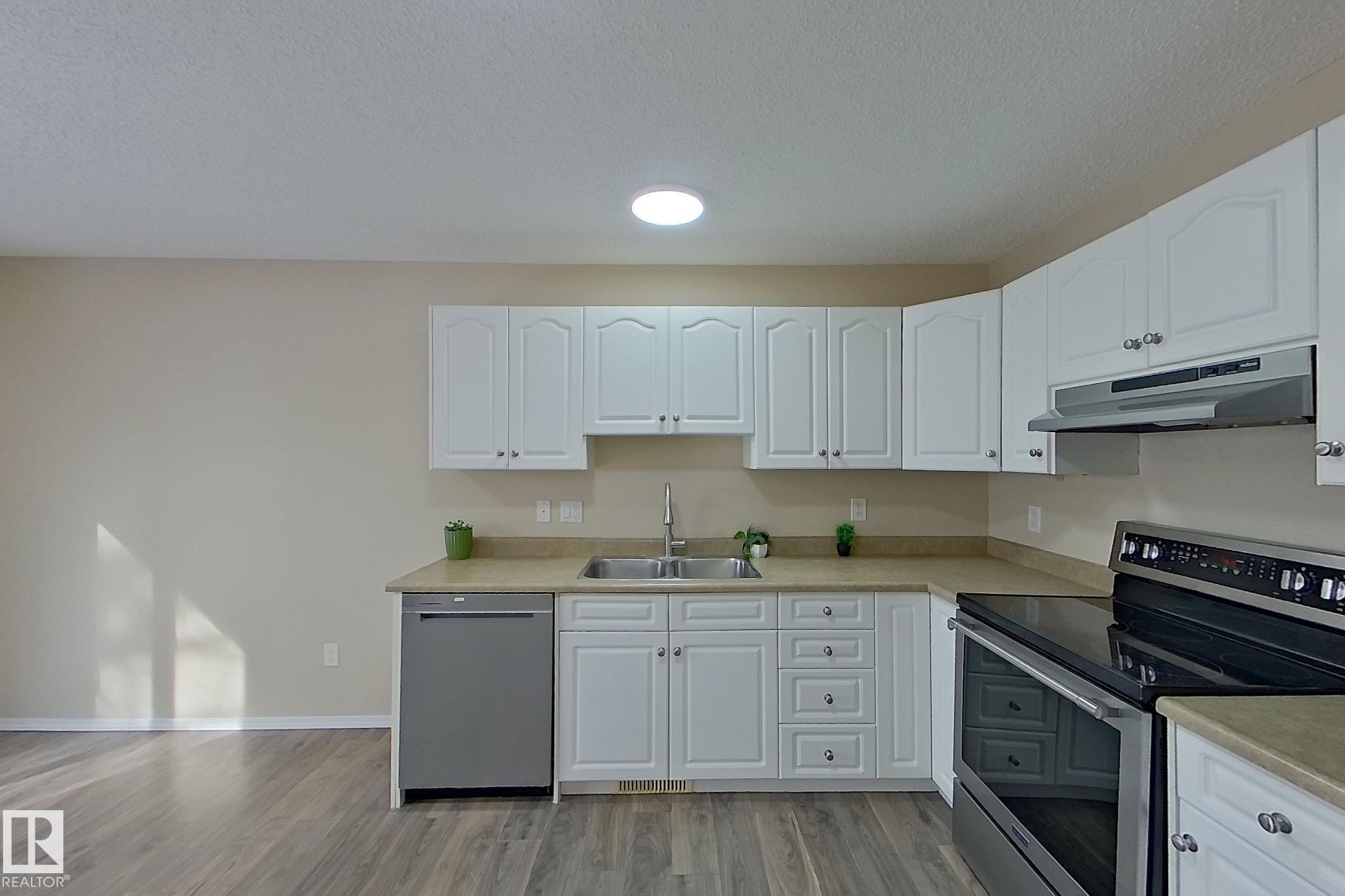 Photo 6 at 3 - 16777 91 Street NW, Klarvatten, Edmonton