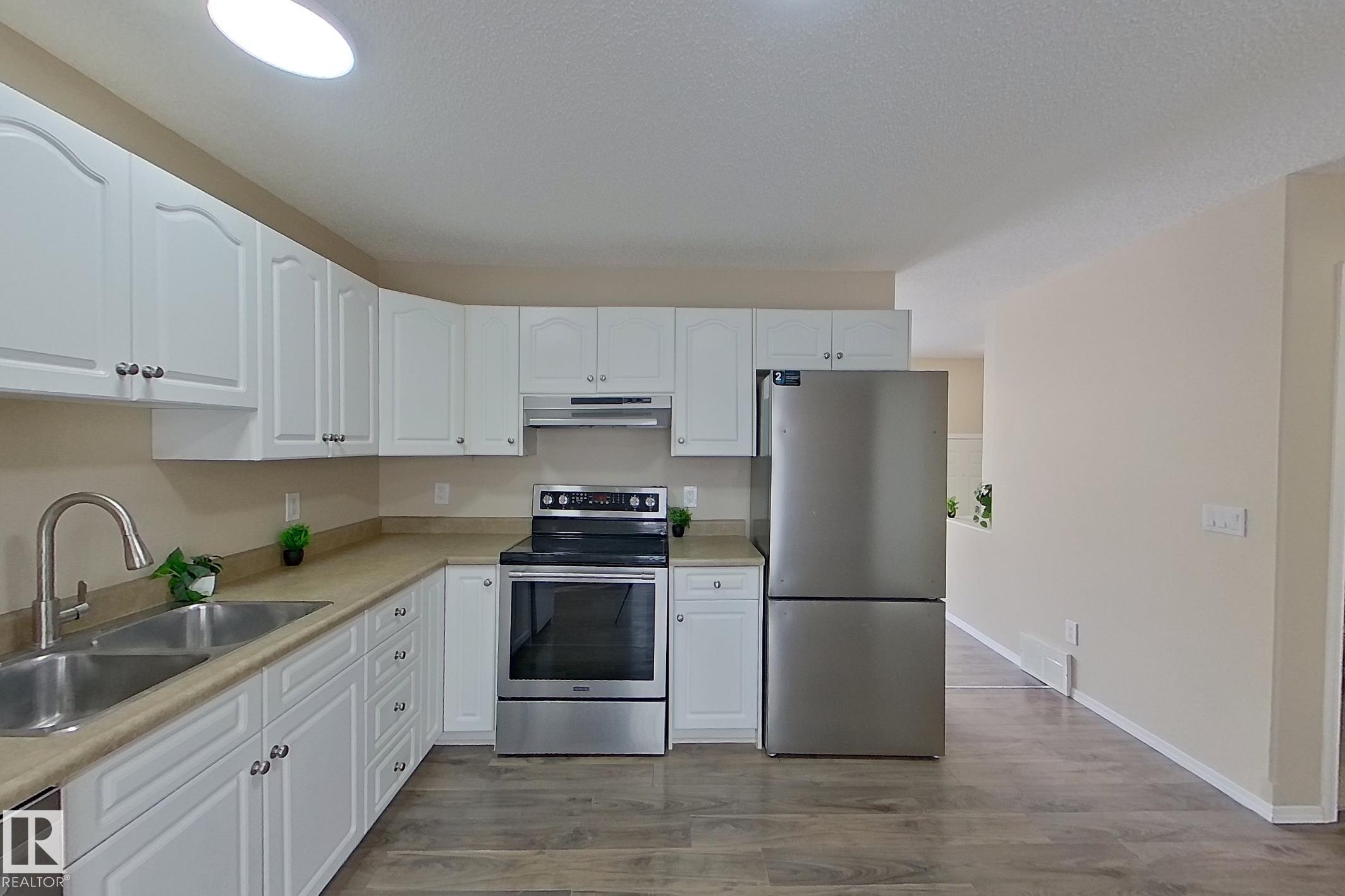 Photo 7 at 3 - 16777 91 Street NW, Klarvatten, Edmonton