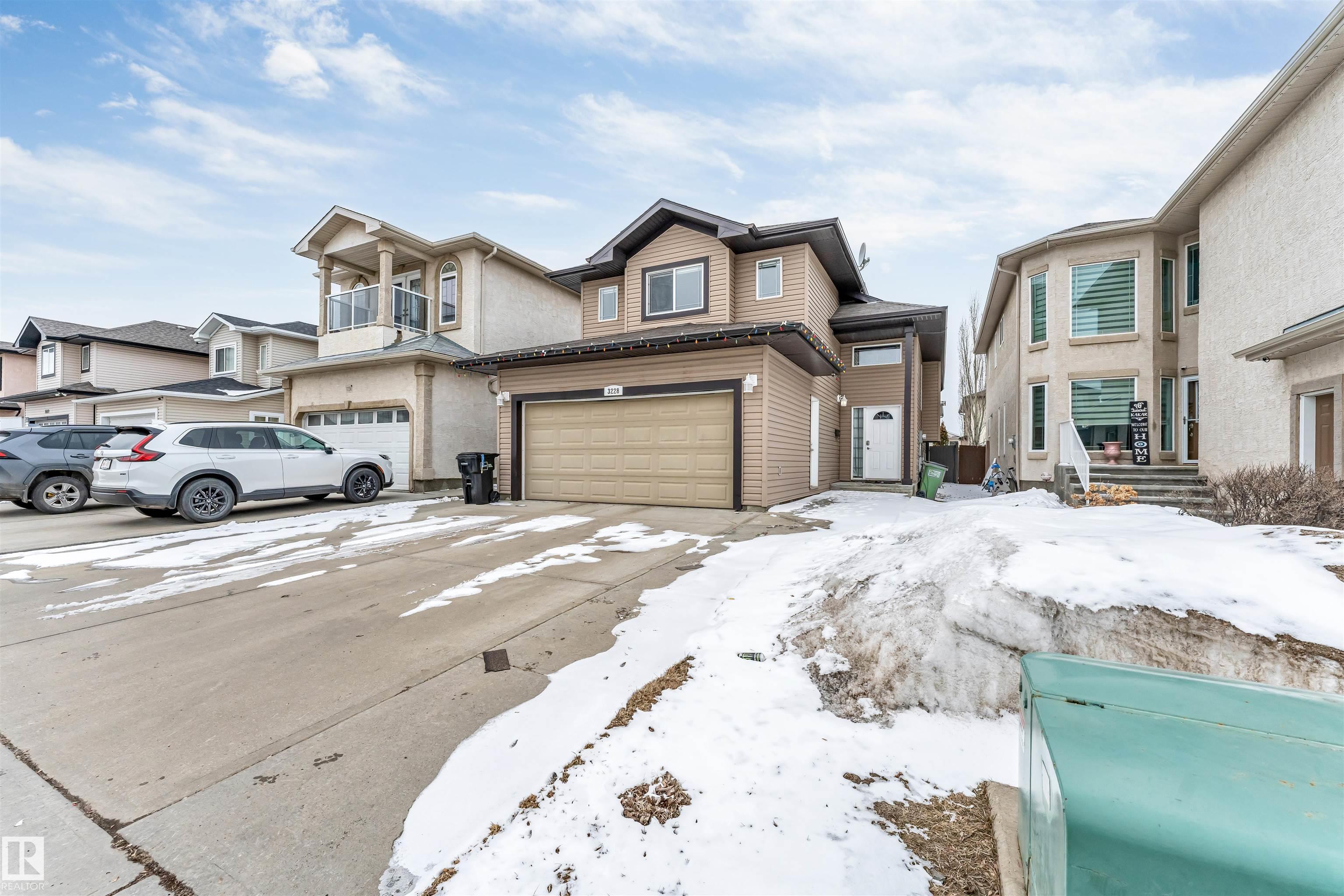 3228 18 Street NW, Silver Berry, Edmonton