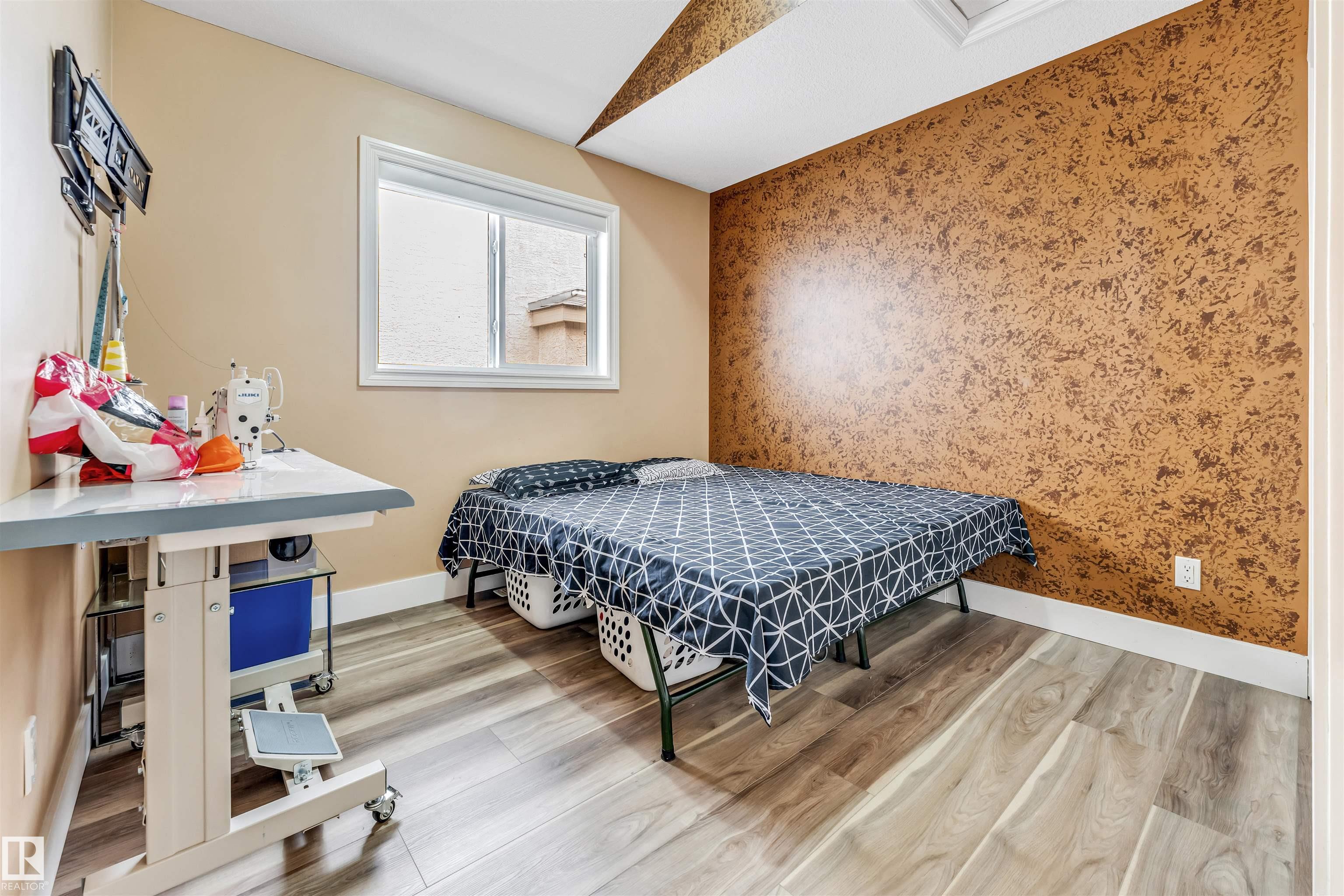 Photo 12 at 3228 18 Street NW, Silver Berry, Edmonton