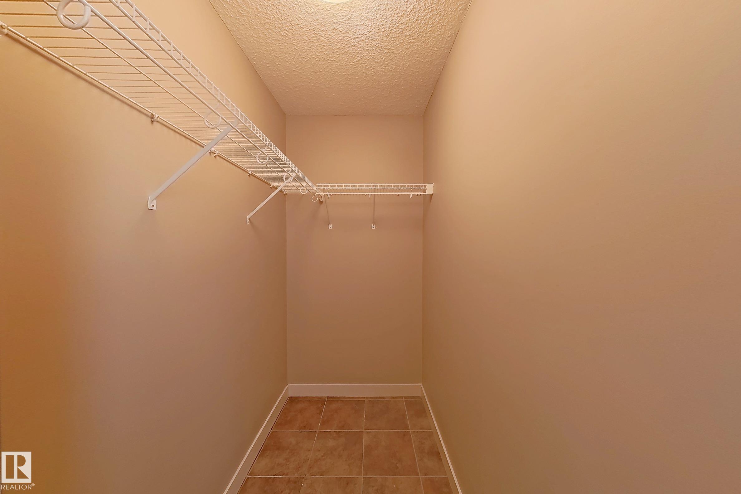 Photo 8 at 2441 Glenridding Boulevard SW, Glenridding Heights, Edmonton