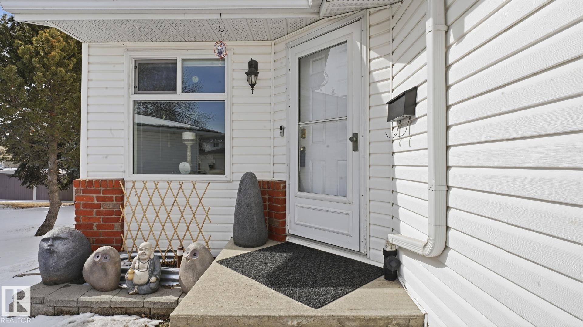 5 - 10 Ritchie Way, Regency Park, Sherwood Park