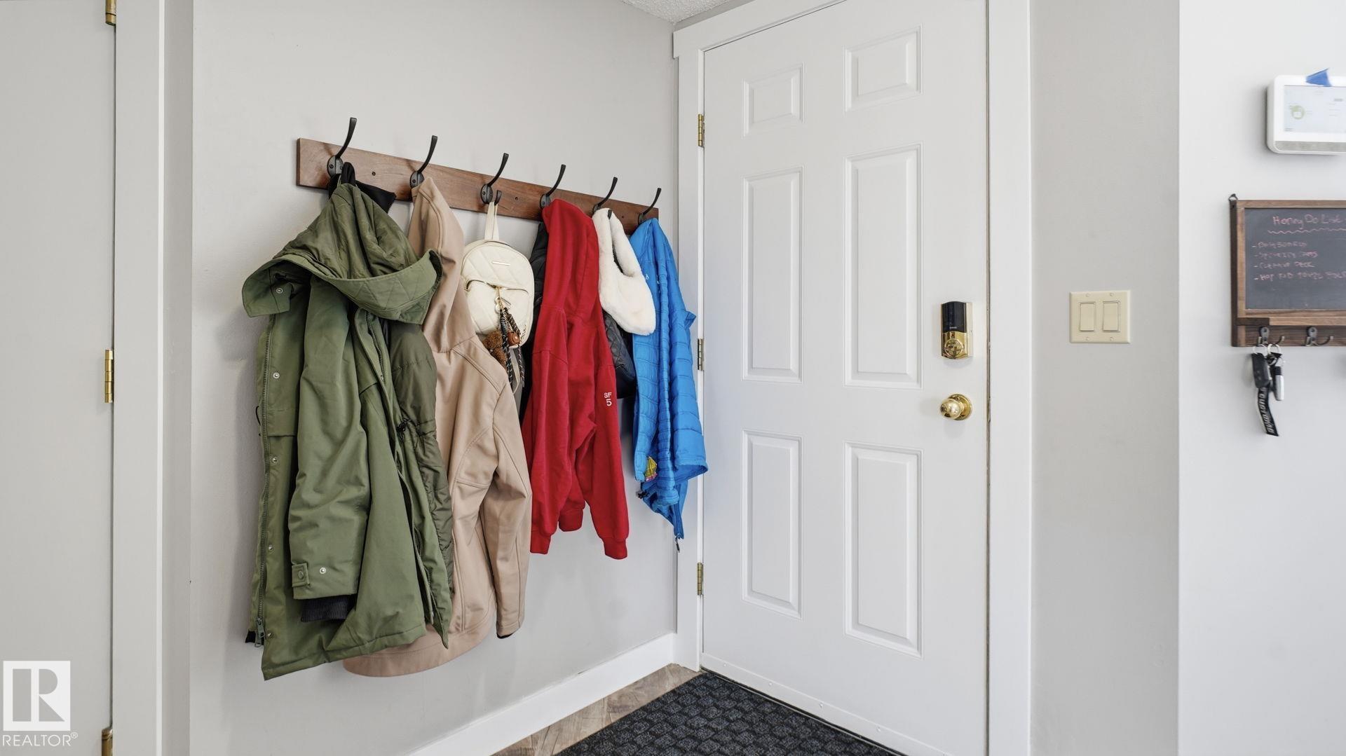 5 - 10 Ritchie Way, Regency Park, Sherwood Park