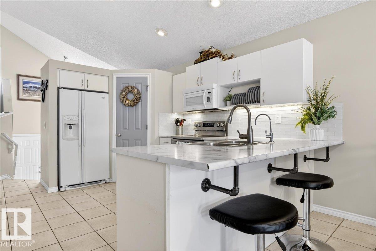 Photo 12 at 3518 18 Street NW, Wild Rose, Edmonton