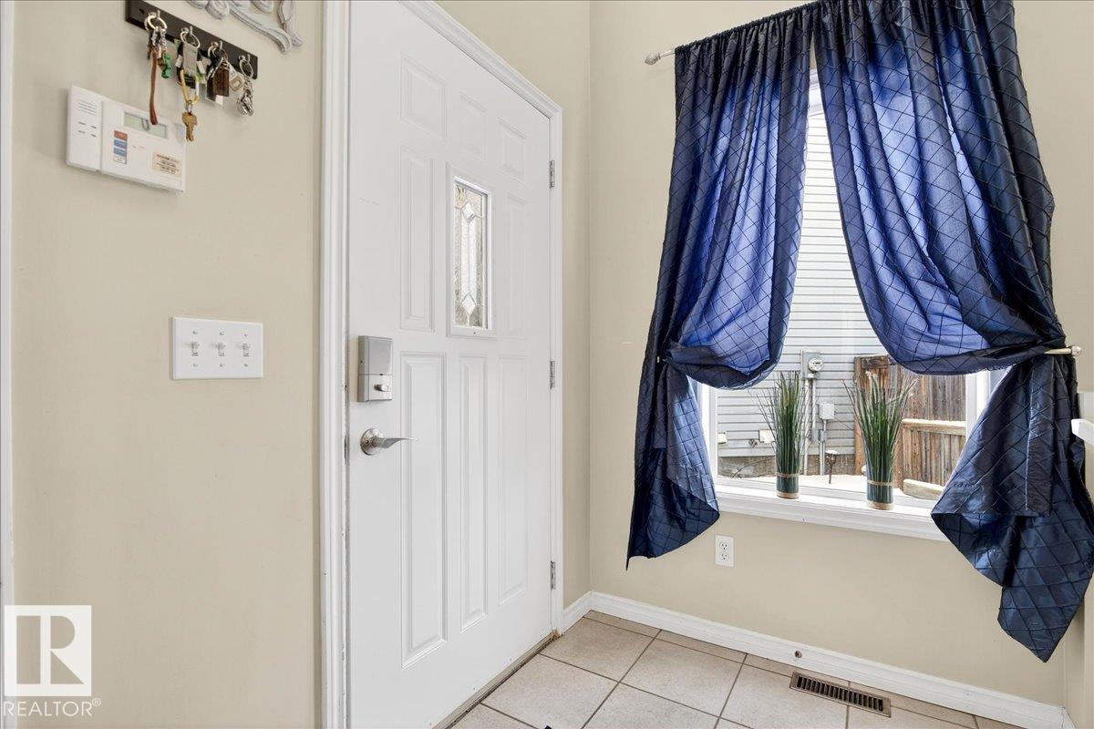 Photo 6 at 3518 18 Street NW, Wild Rose, Edmonton