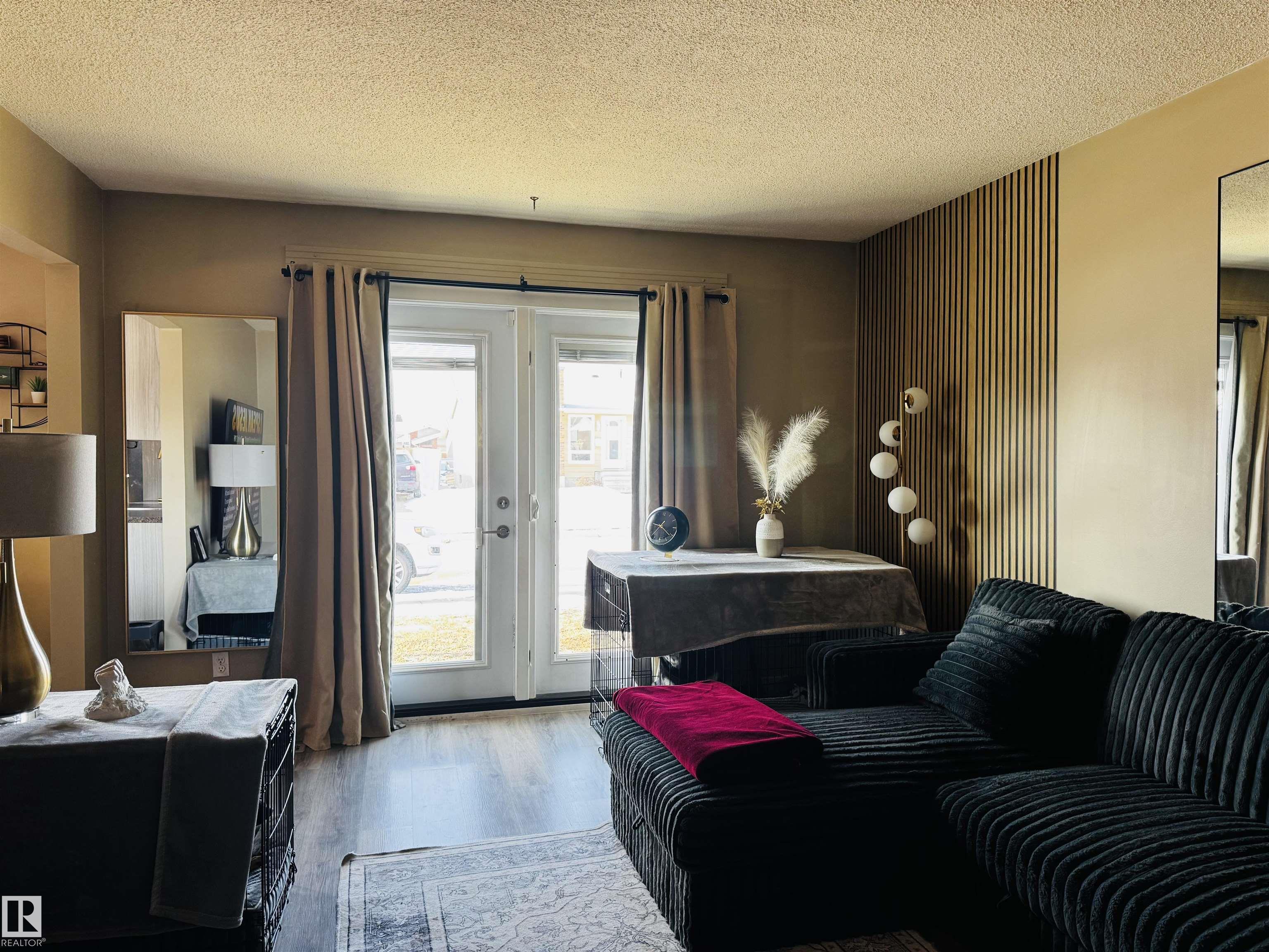 Photo 26 at 11452 152b Avenue NW, Caernarvon, Edmonton