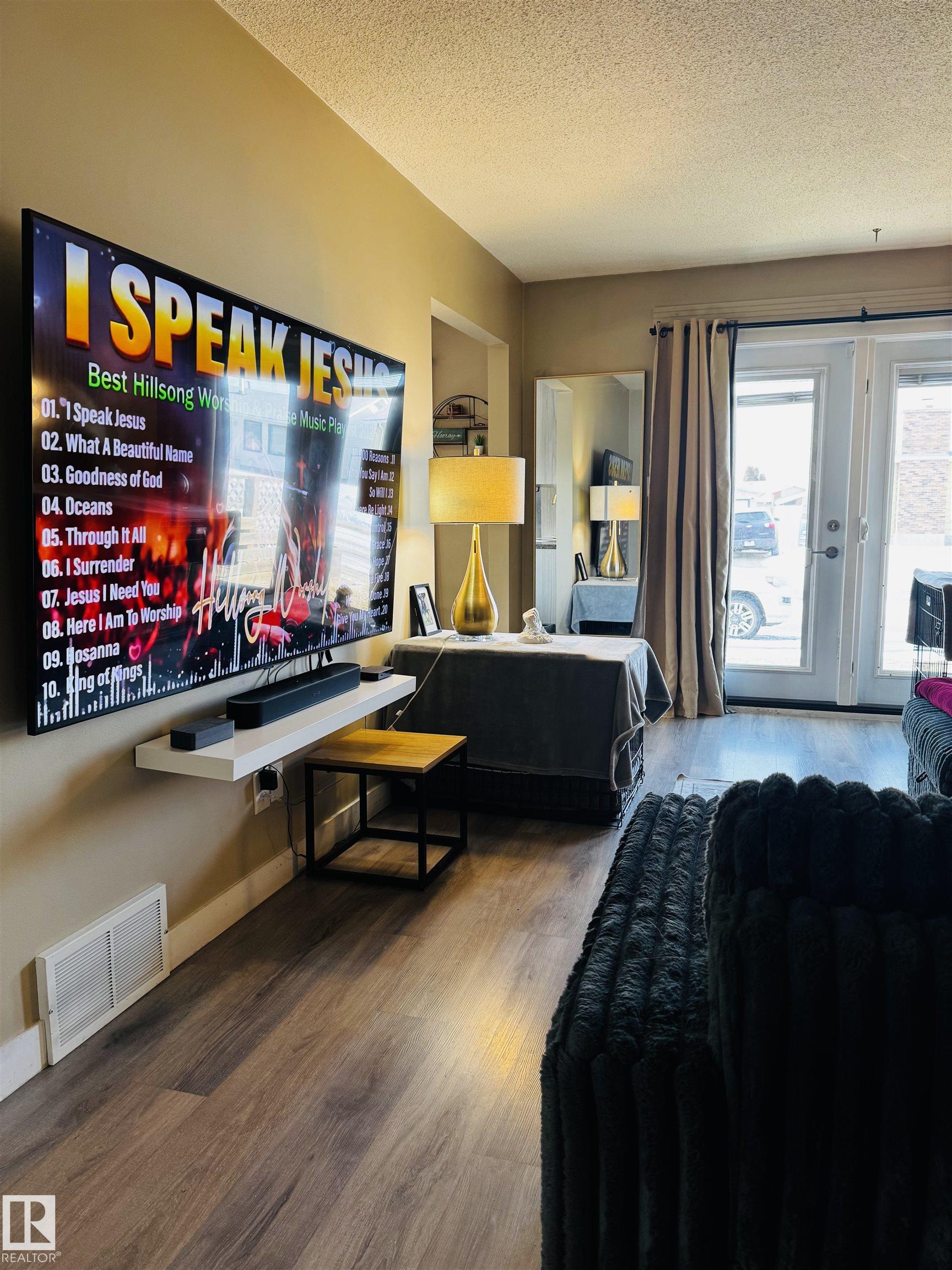 Photo 33 at 11452 152b Avenue NW, Caernarvon, Edmonton