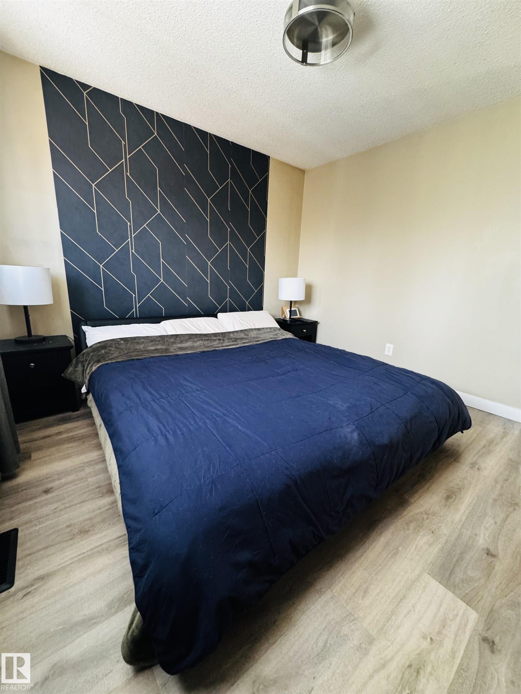 Photo 35 at 11452 152b Avenue NW, Caernarvon, Edmonton