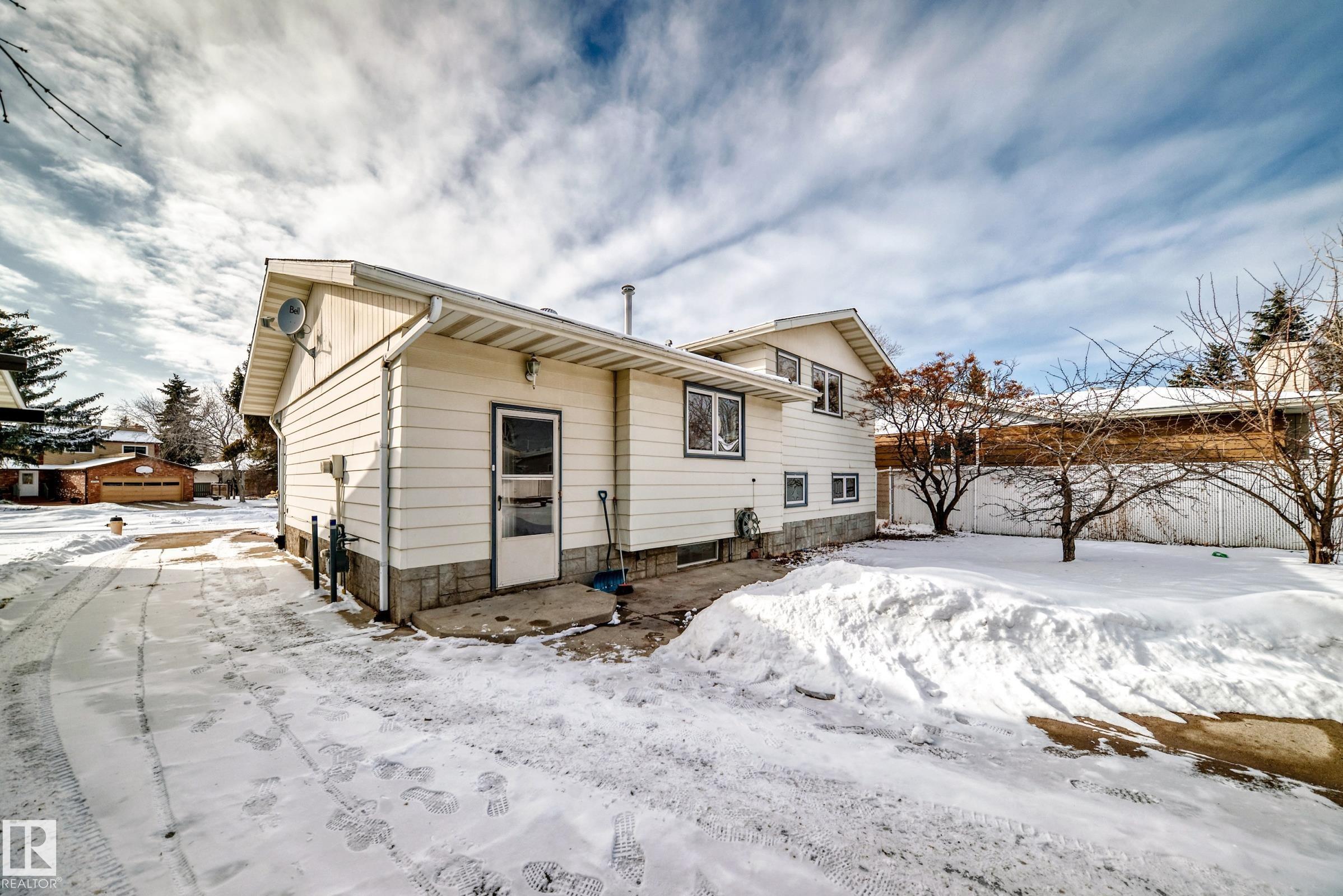 Photo 40 at 8733 181a Street NW, Belmead, Edmonton