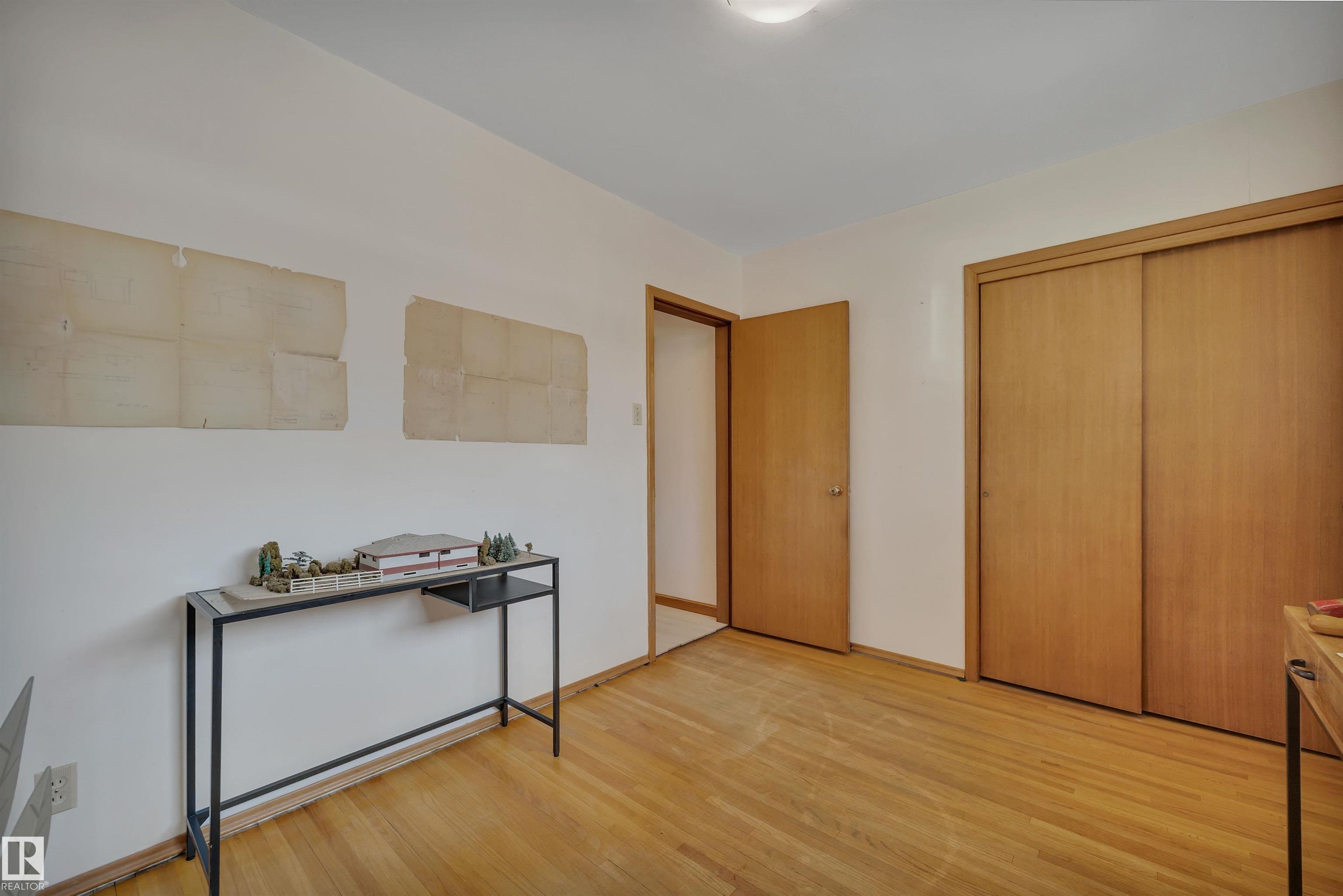 Photo 24 at 6608 84 Street NW, Argyll, Edmonton