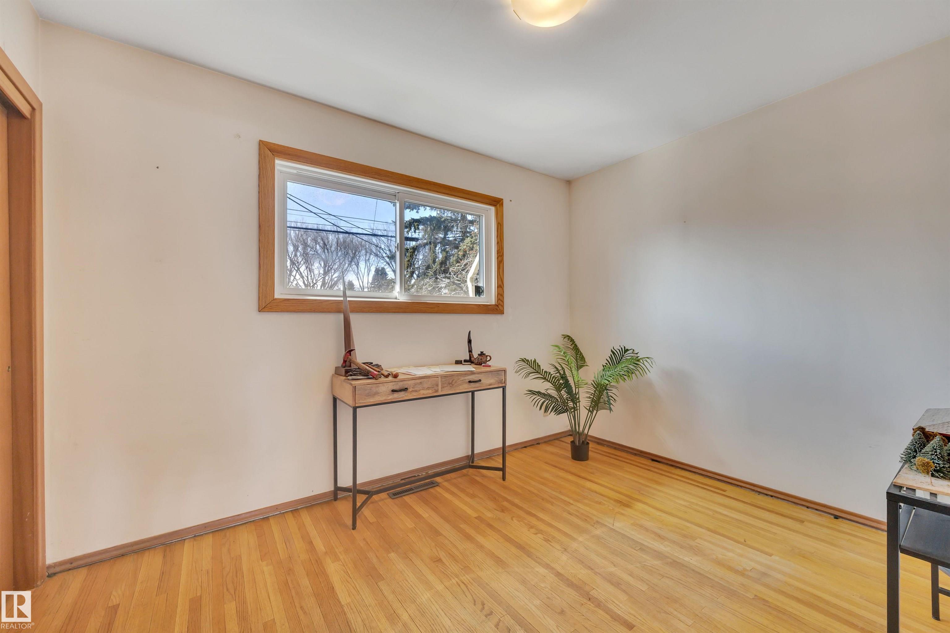 Photo 25 at 6608 84 Street NW, Argyll, Edmonton