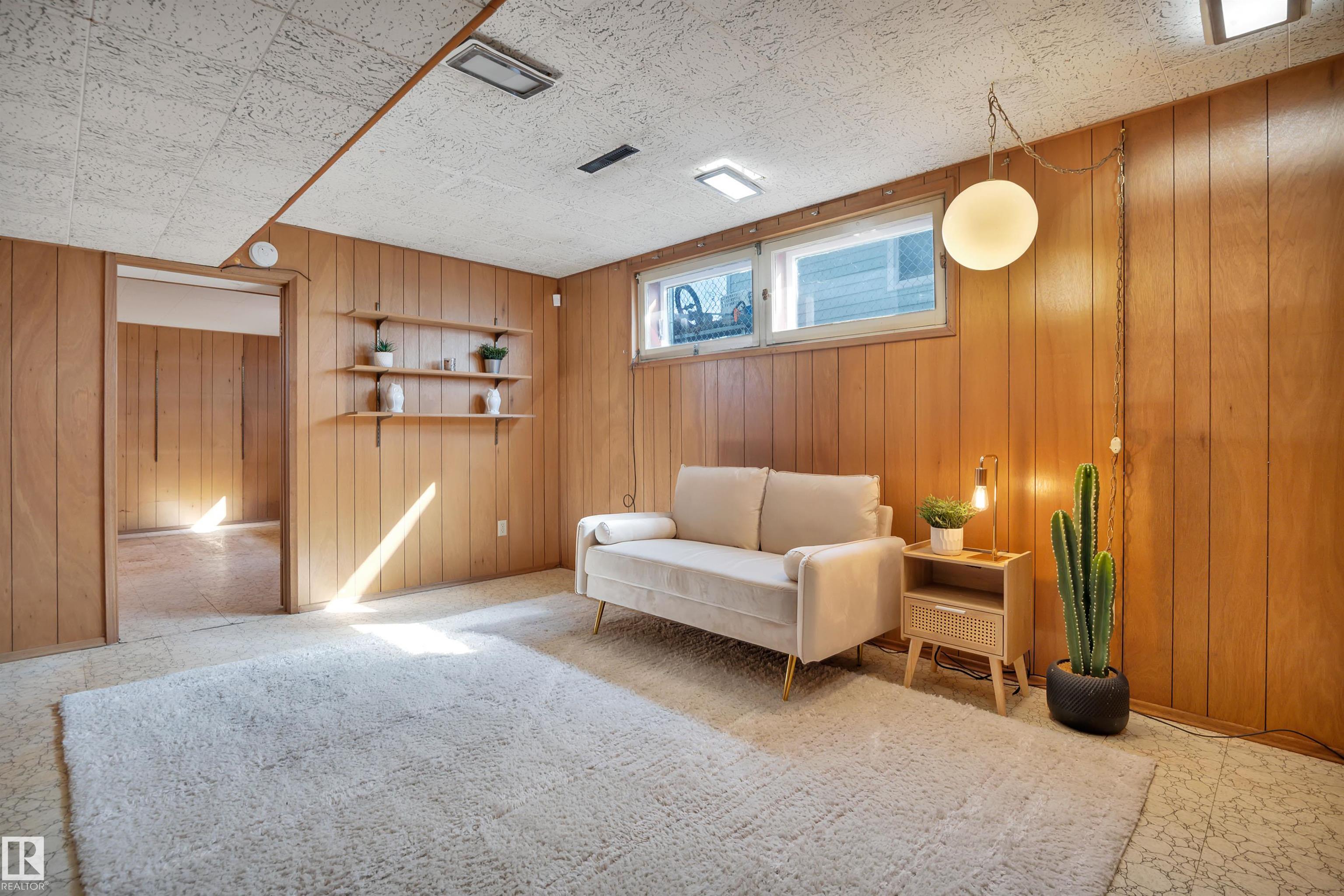 Photo 31 at 6608 84 Street NW, Argyll, Edmonton