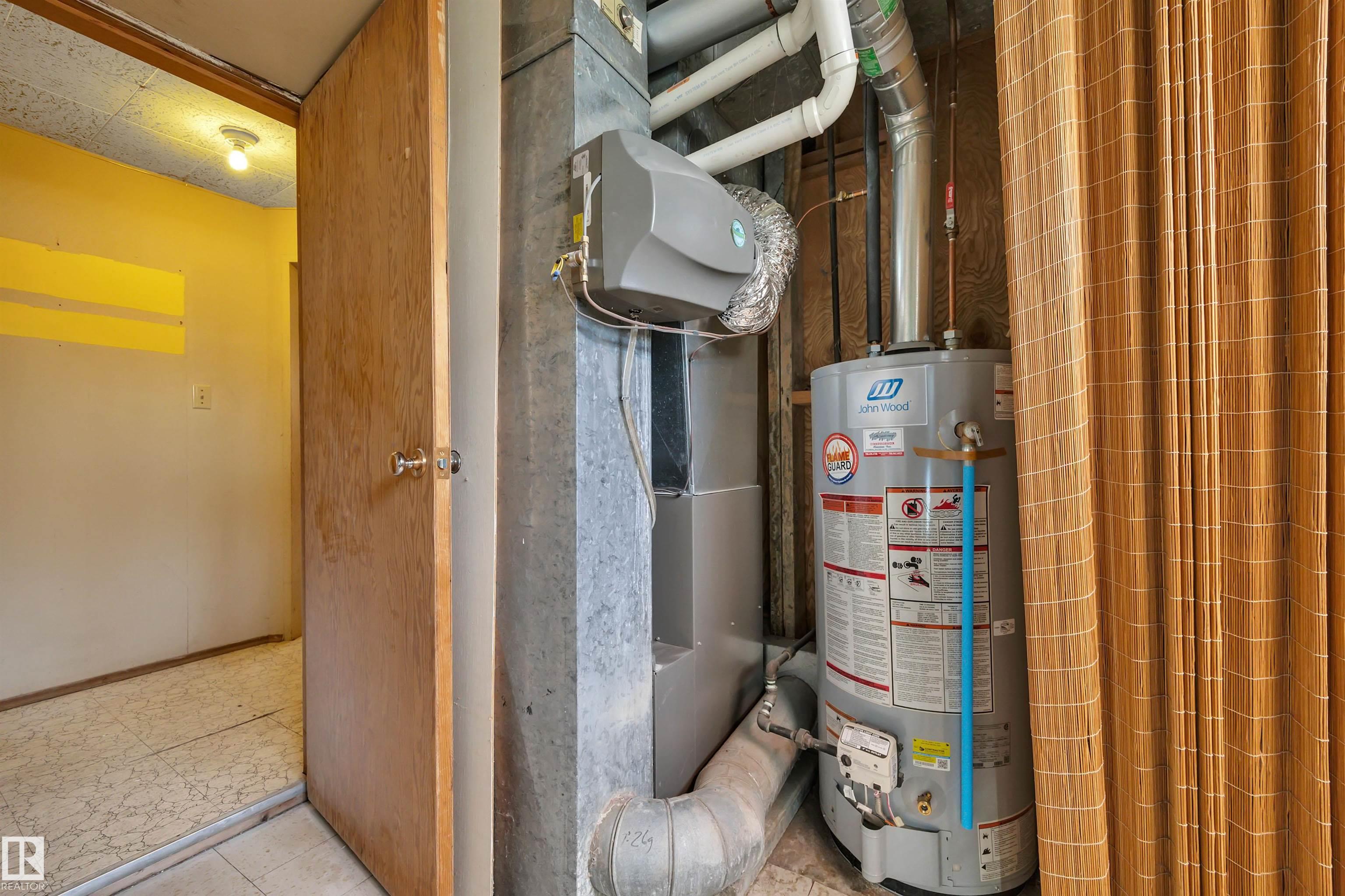 Photo 43 at 6608 84 Street NW, Argyll, Edmonton