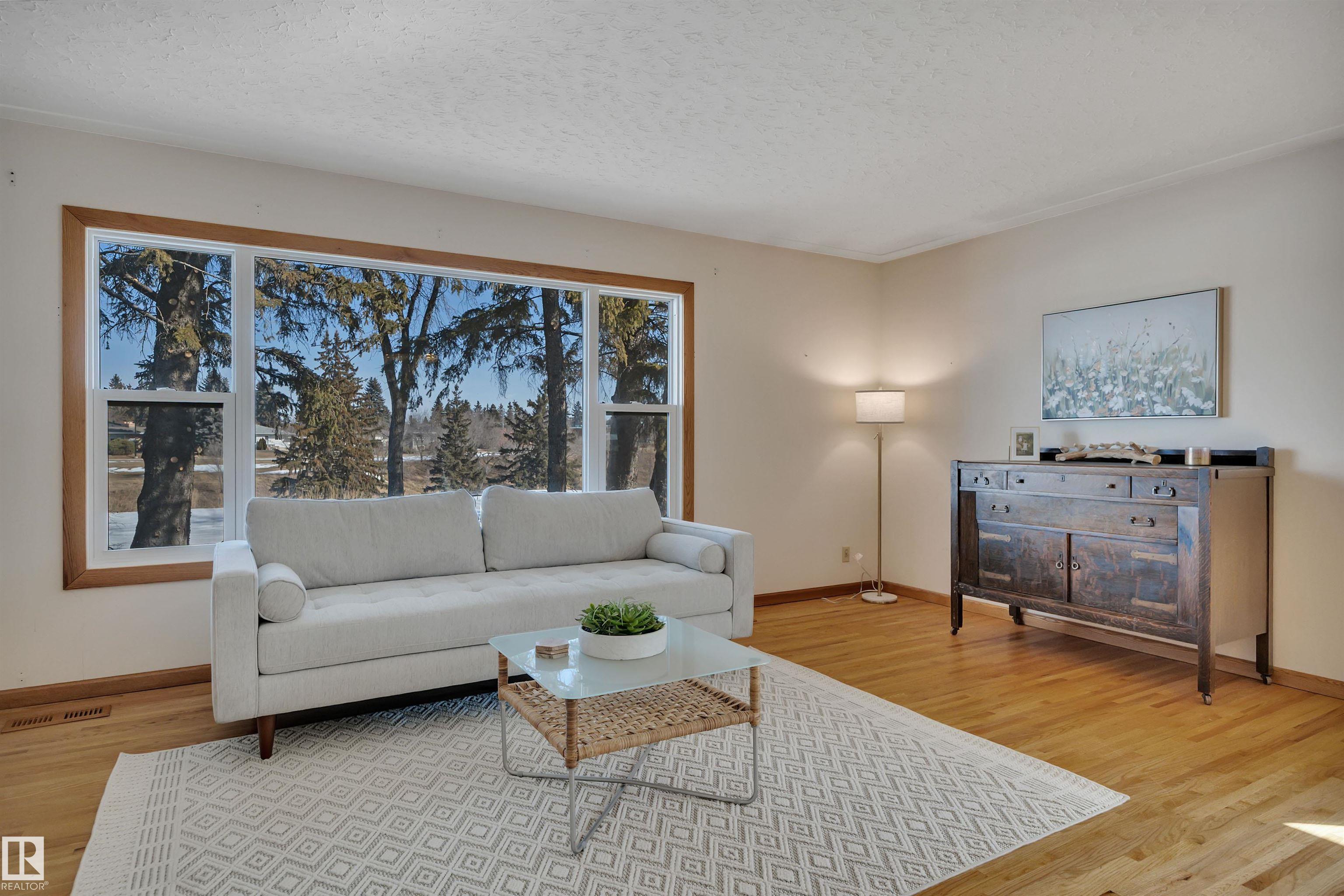 Photo 7 at 6608 84 Street NW, Argyll, Edmonton