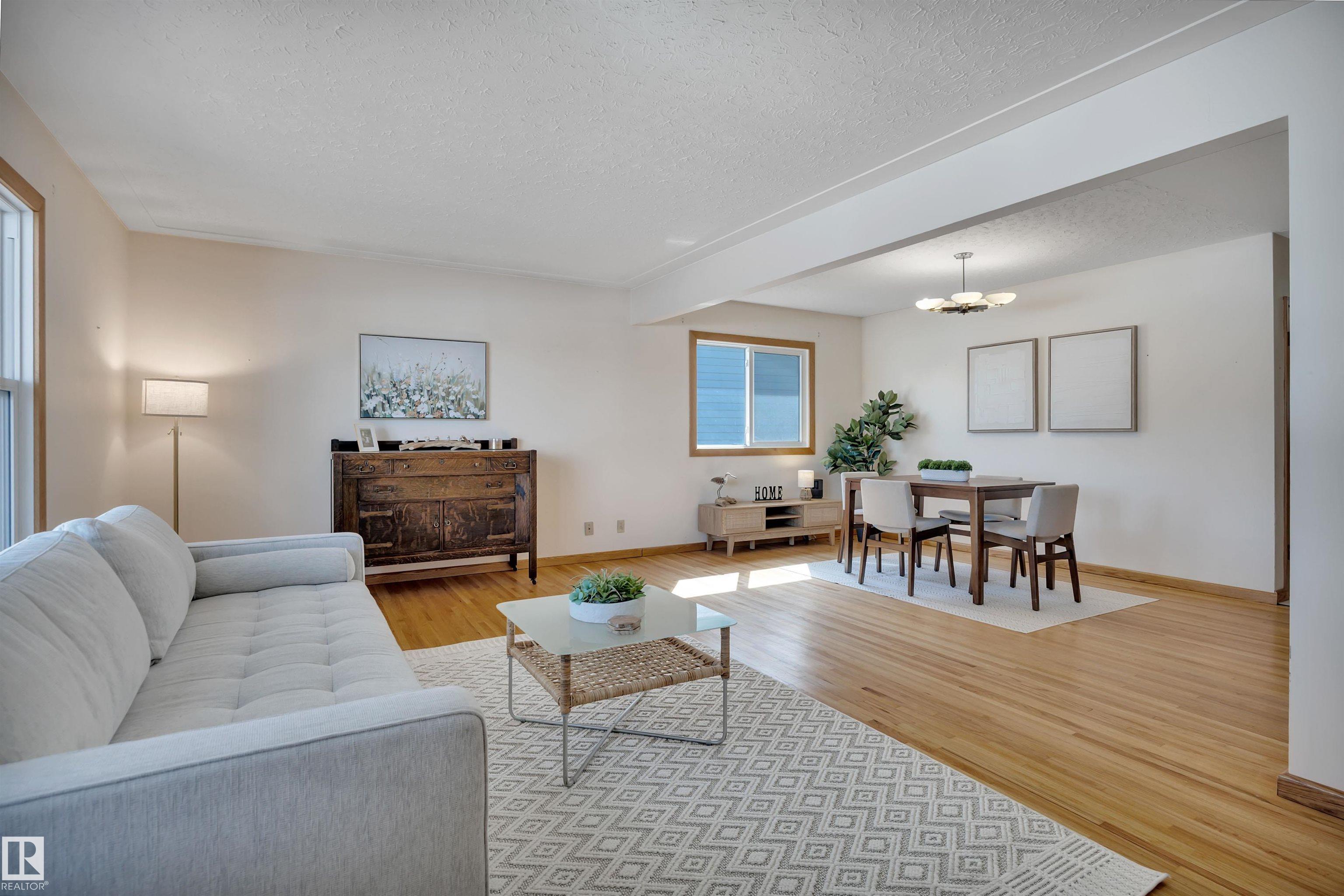 Photo 10 at 6608 84 Street NW, Argyll, Edmonton