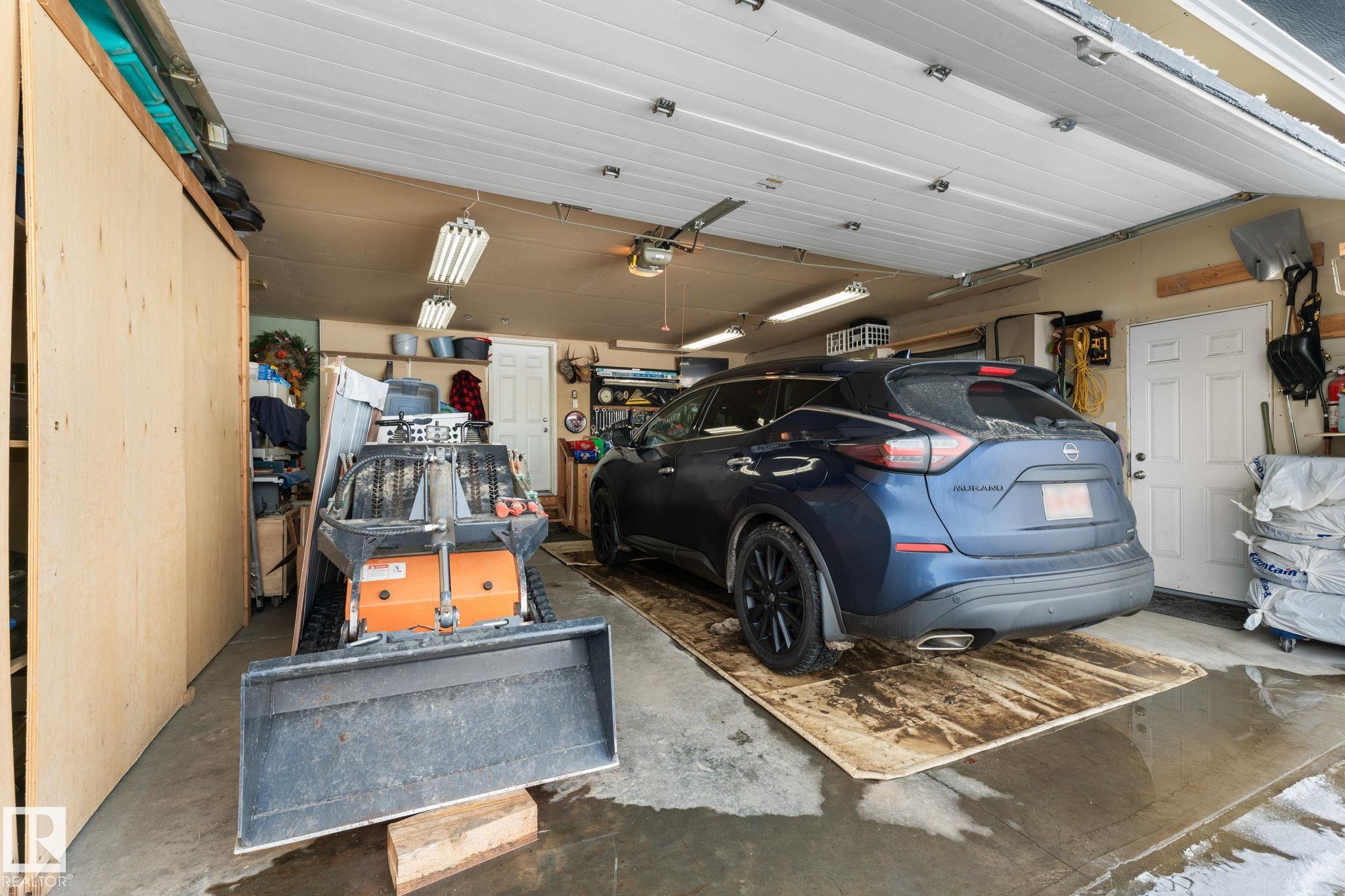 Photo 48 at 112 Lakeland point(e), Beaumont Lakes, Beaumont