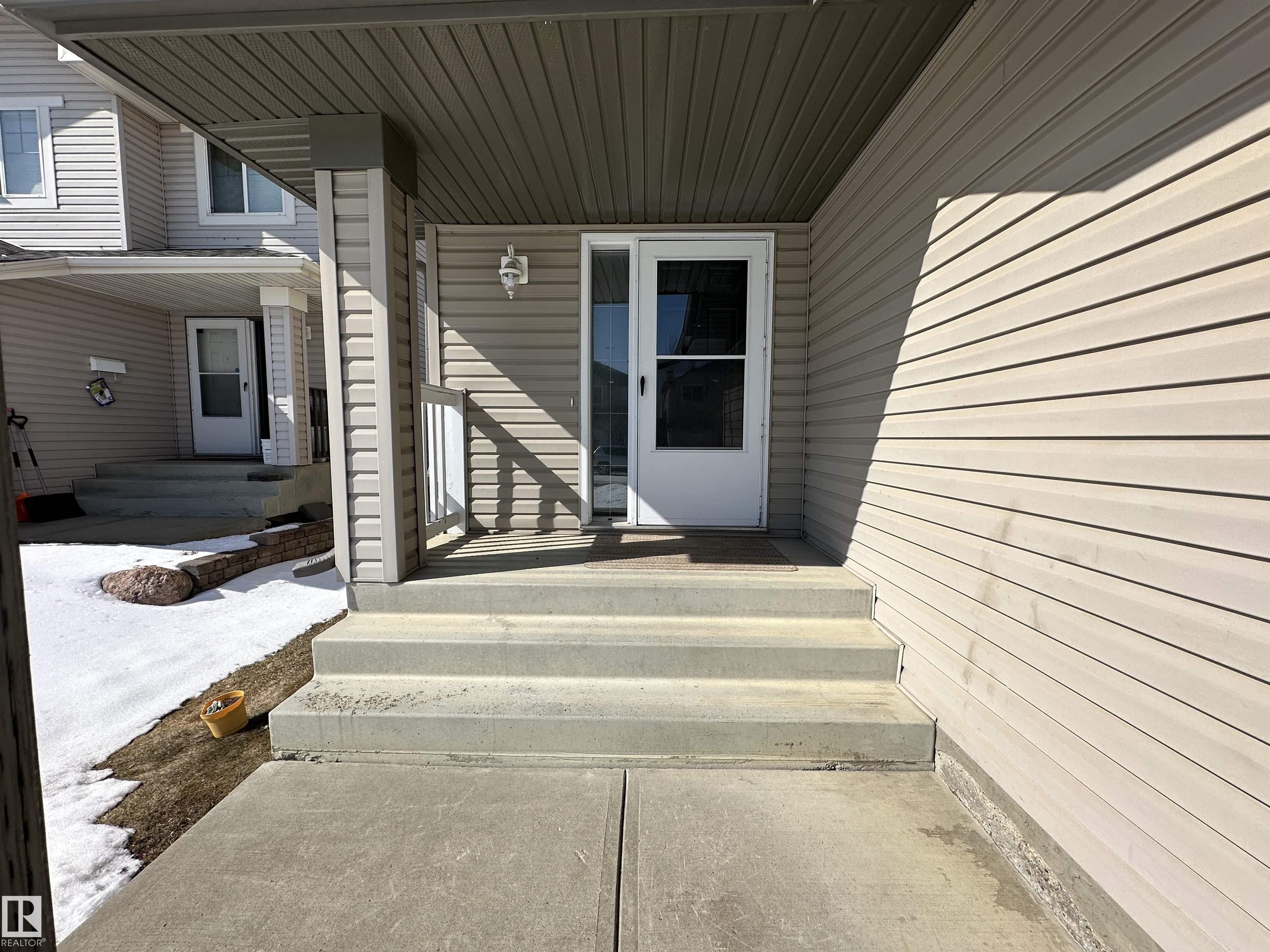 16122 131a Street NW, Oxford, Edmonton